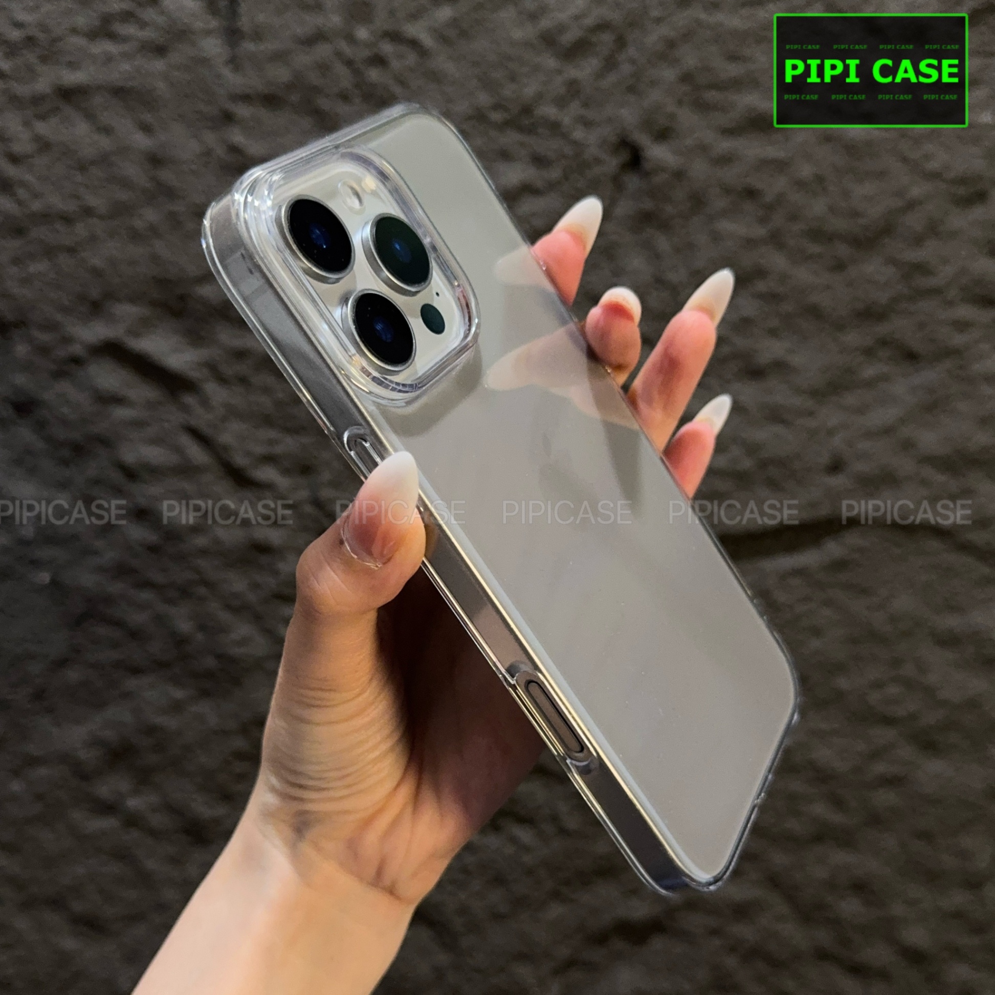 Ốp Lưng iPhone 16 Pro Max - Vic - Trắng