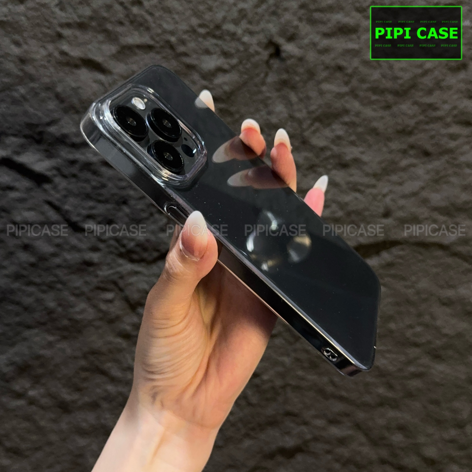 Ốp Lưng iPhone 15 Pro Max - Vic - Trắng