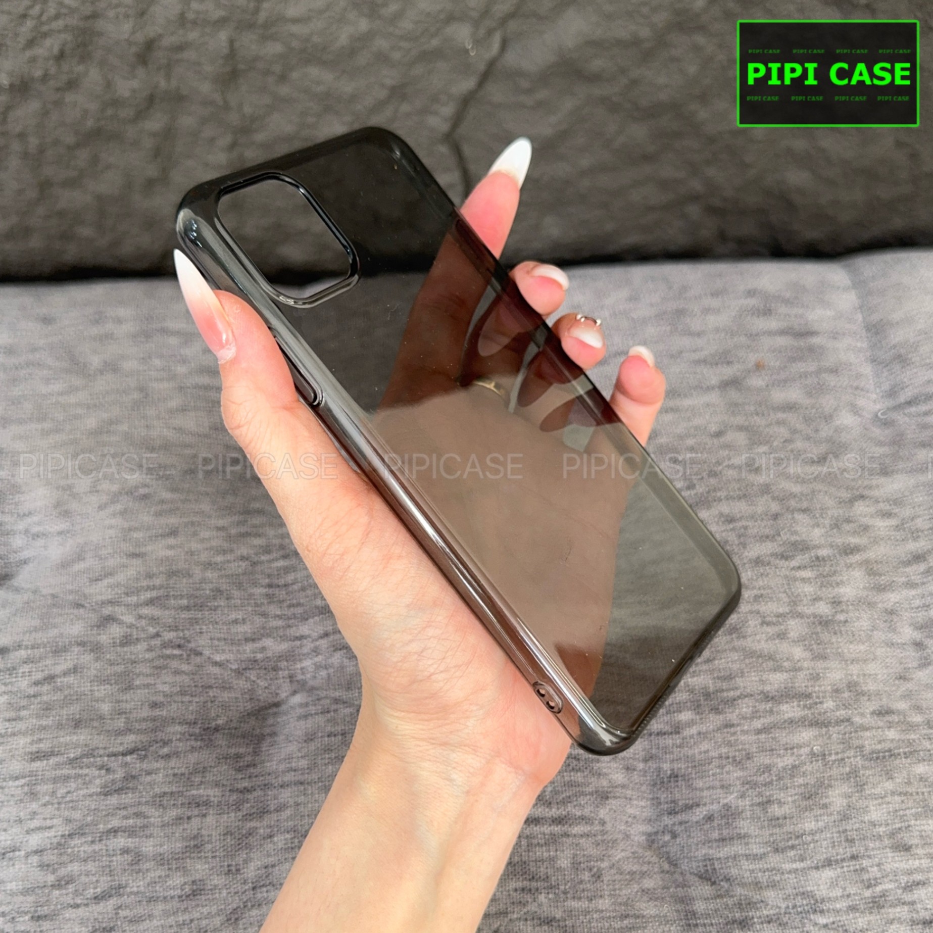 Ốp Lưng iPhone 11 Pro Max - Vic - Đen
