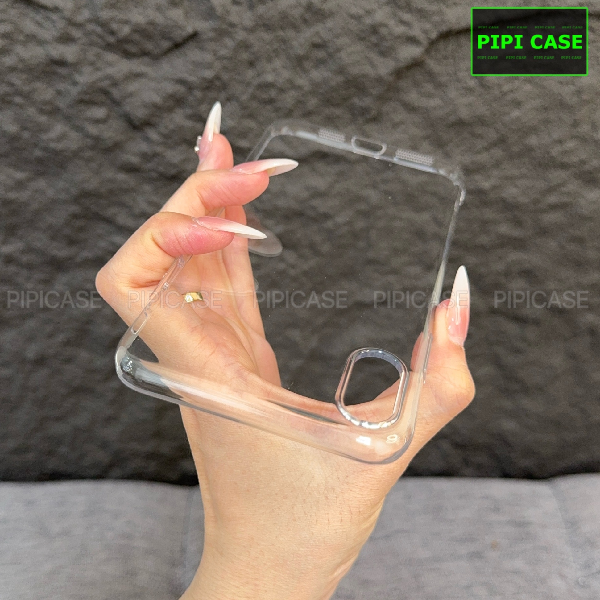 Ốp Lưng iPhone XR - Vic - Trắng