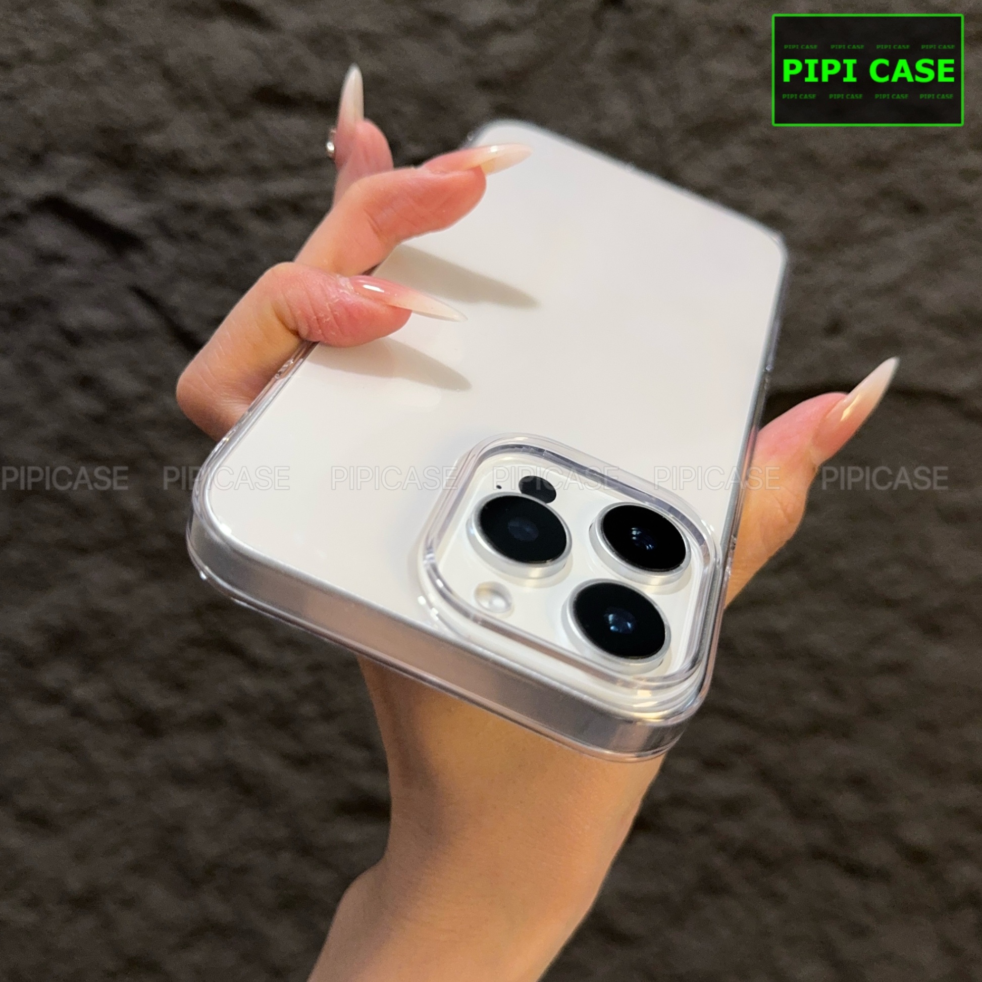 Ốp Lưng iPhone 16 Pro - Vic - Trắng