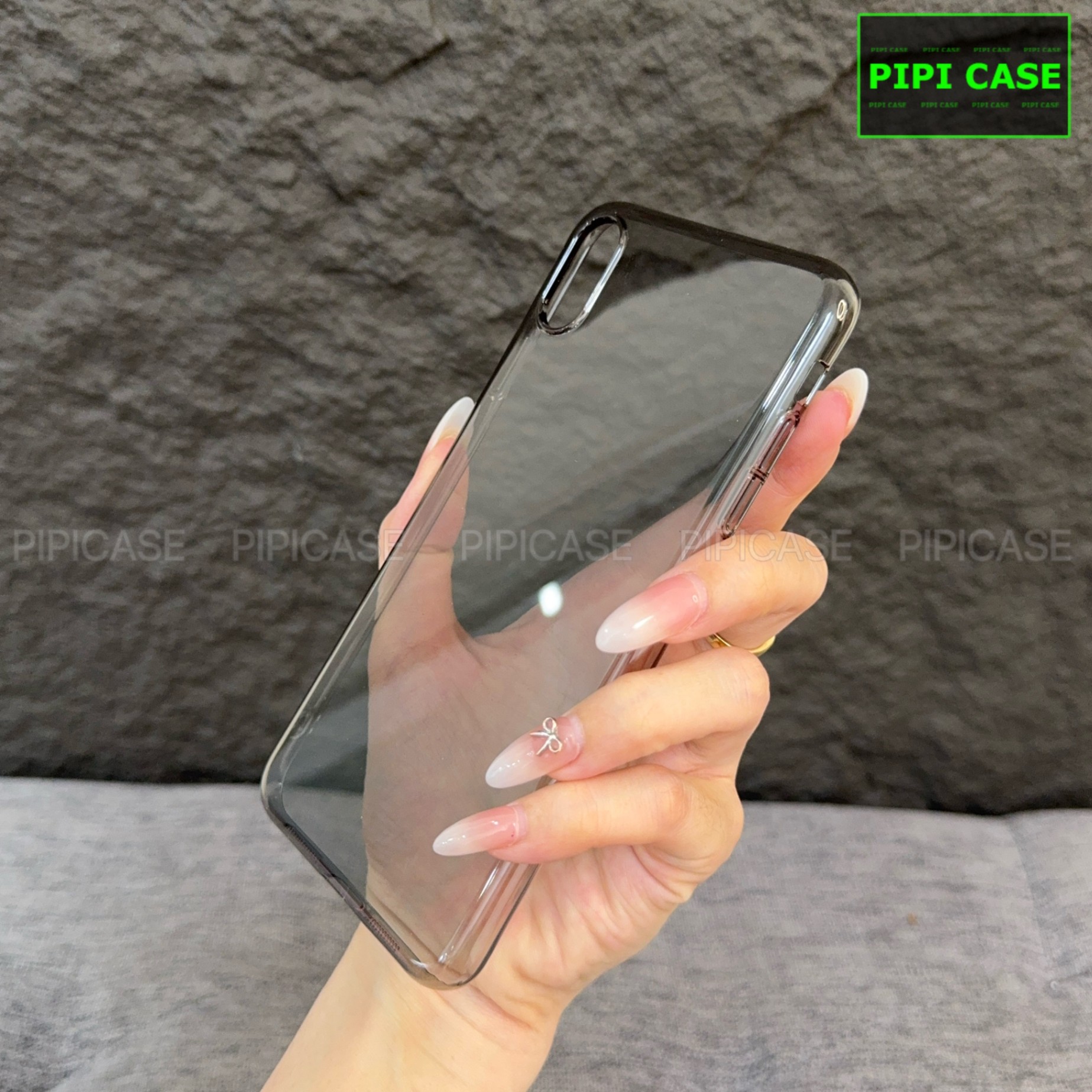 Ốp Lưng iPhone X / XS - Vic - Đen