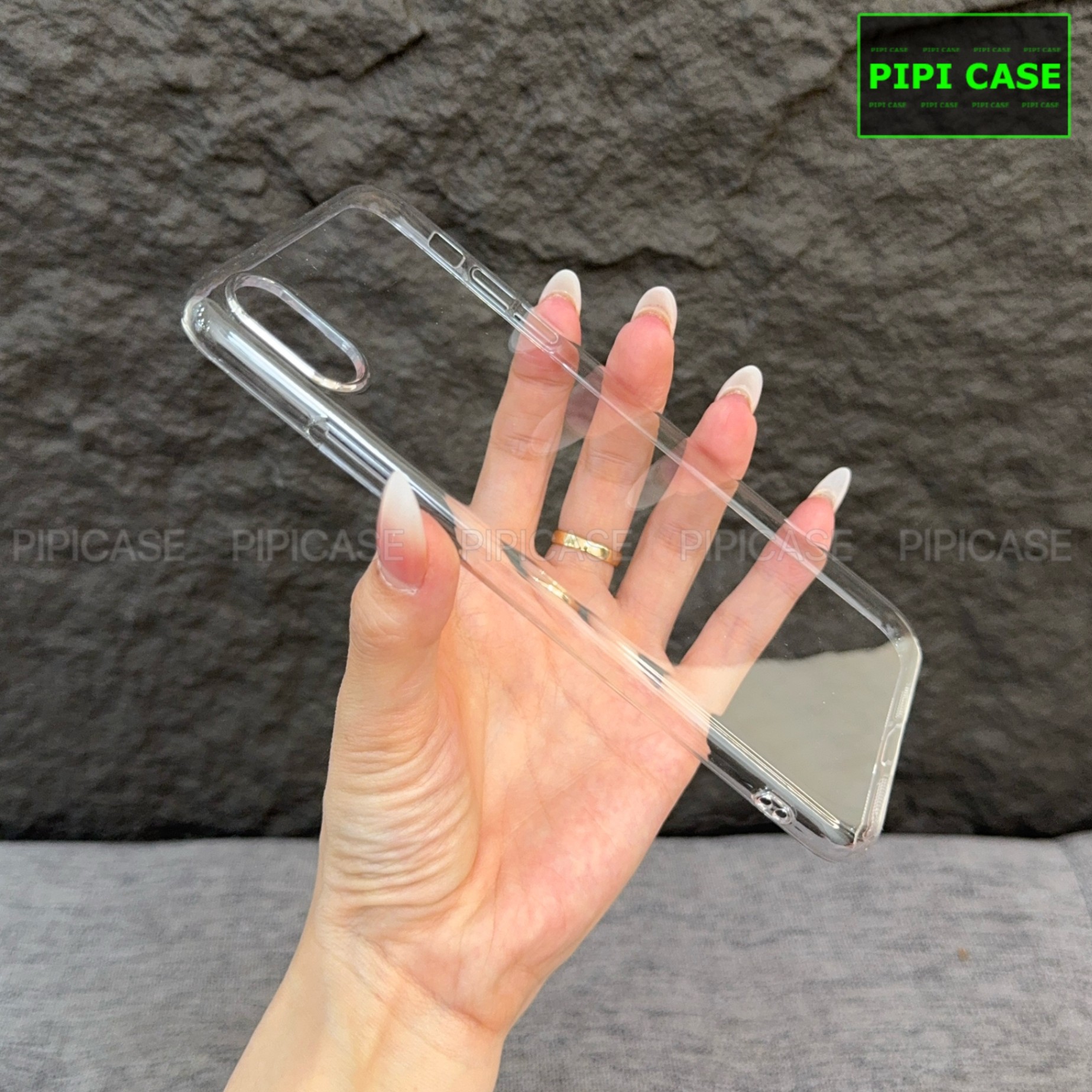Ốp Lưng iPhone XS Max - Vic - Trắng