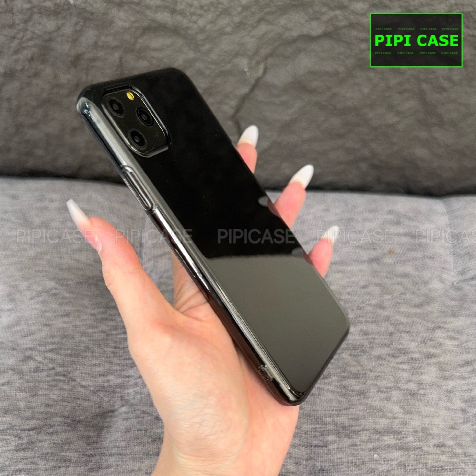 Ốp Lưng iPhone 11 Pro Max - Vic - Đen