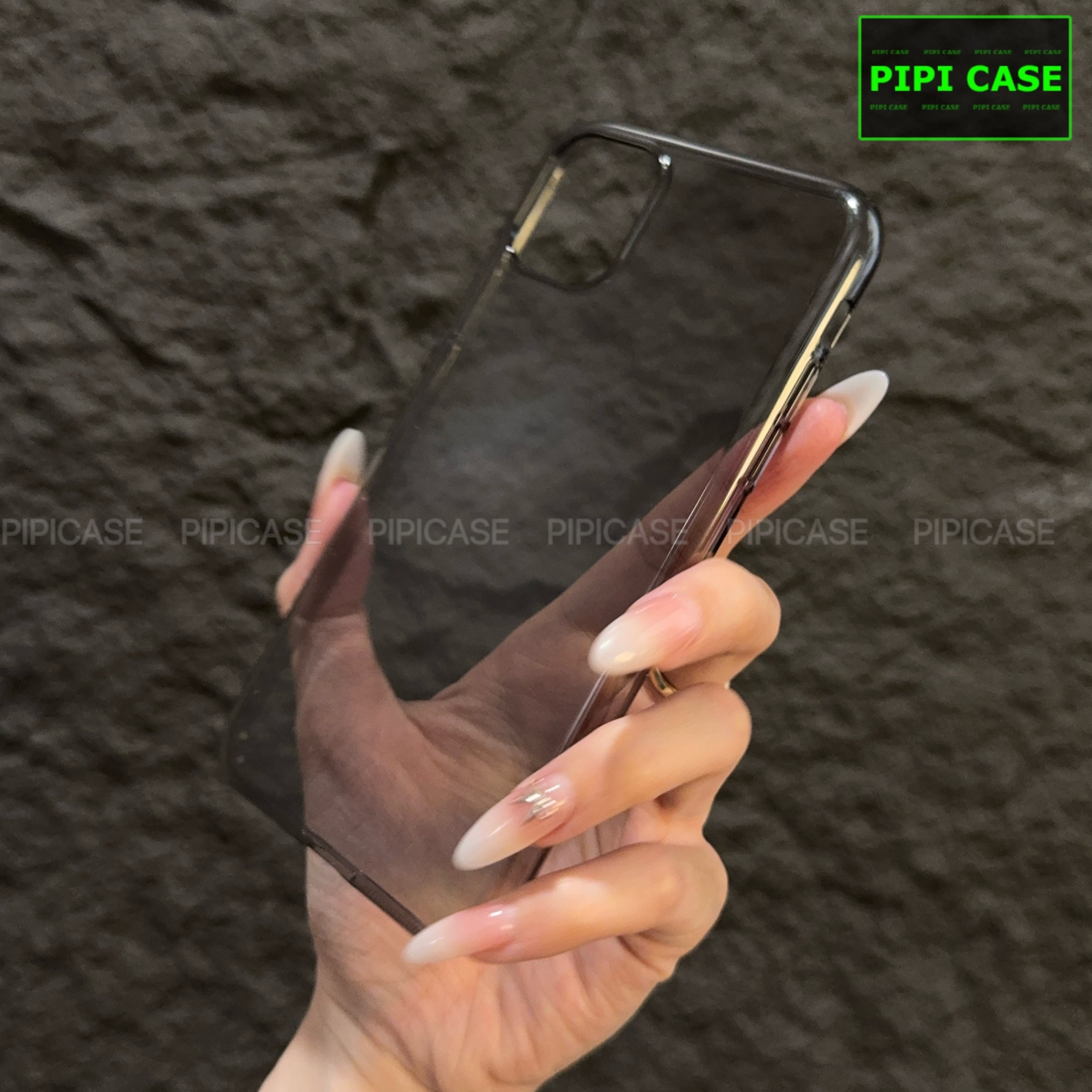 Ốp Lưng iPhone 12 - Vic - Đen