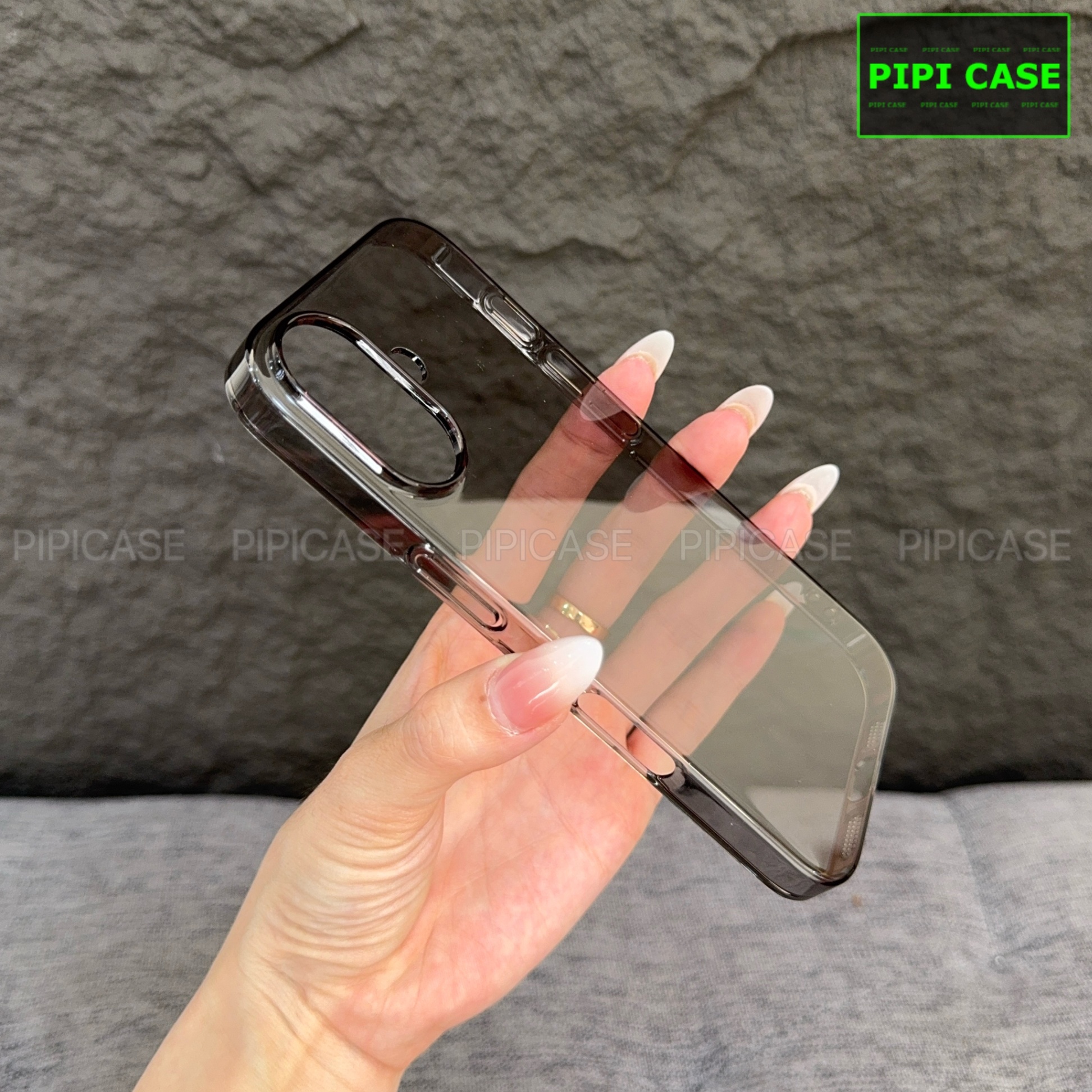 Ốp Lưng iPhone 16 - Vic - Đen