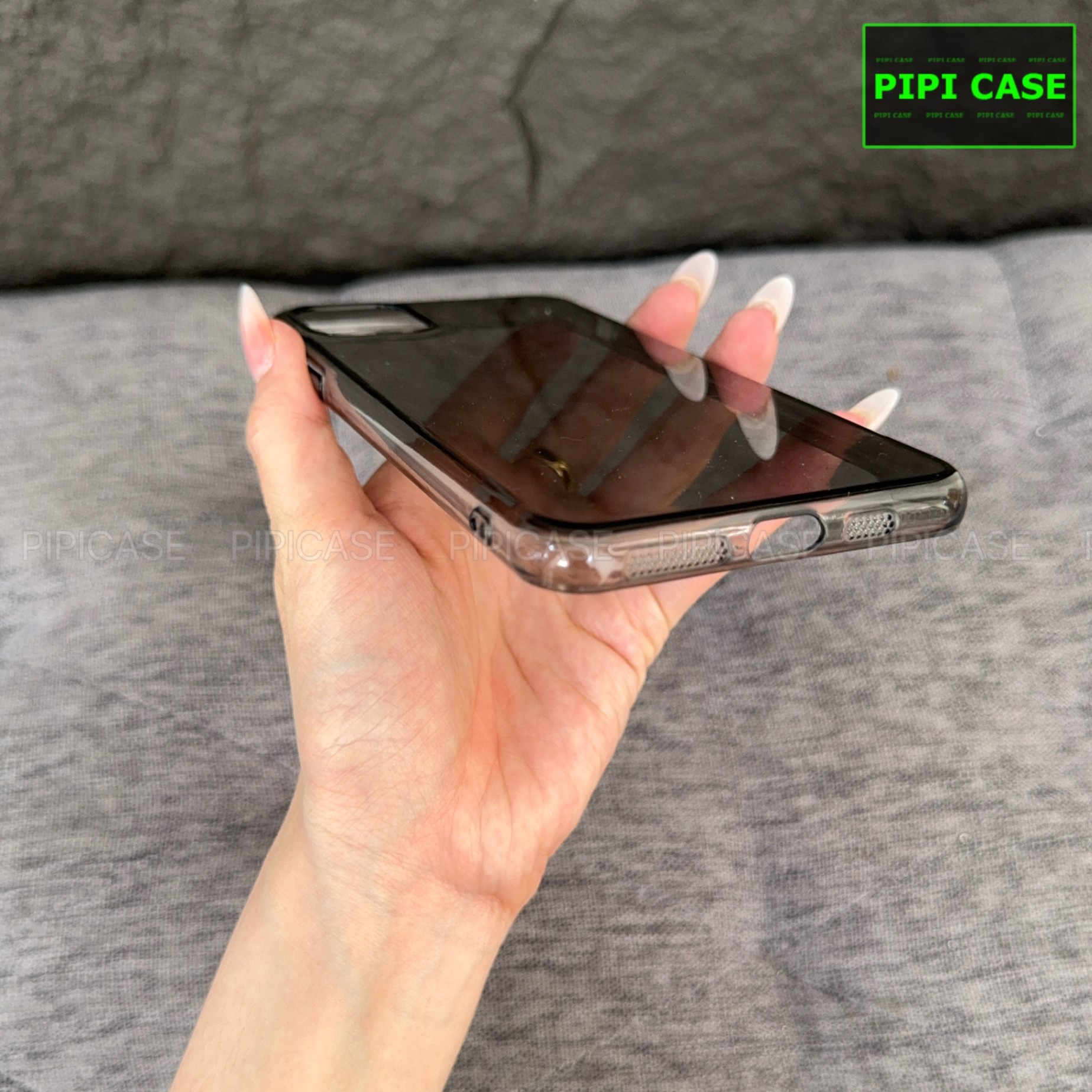 Ốp Lưng iPhone 11 Pro Max - Vic - Đen
