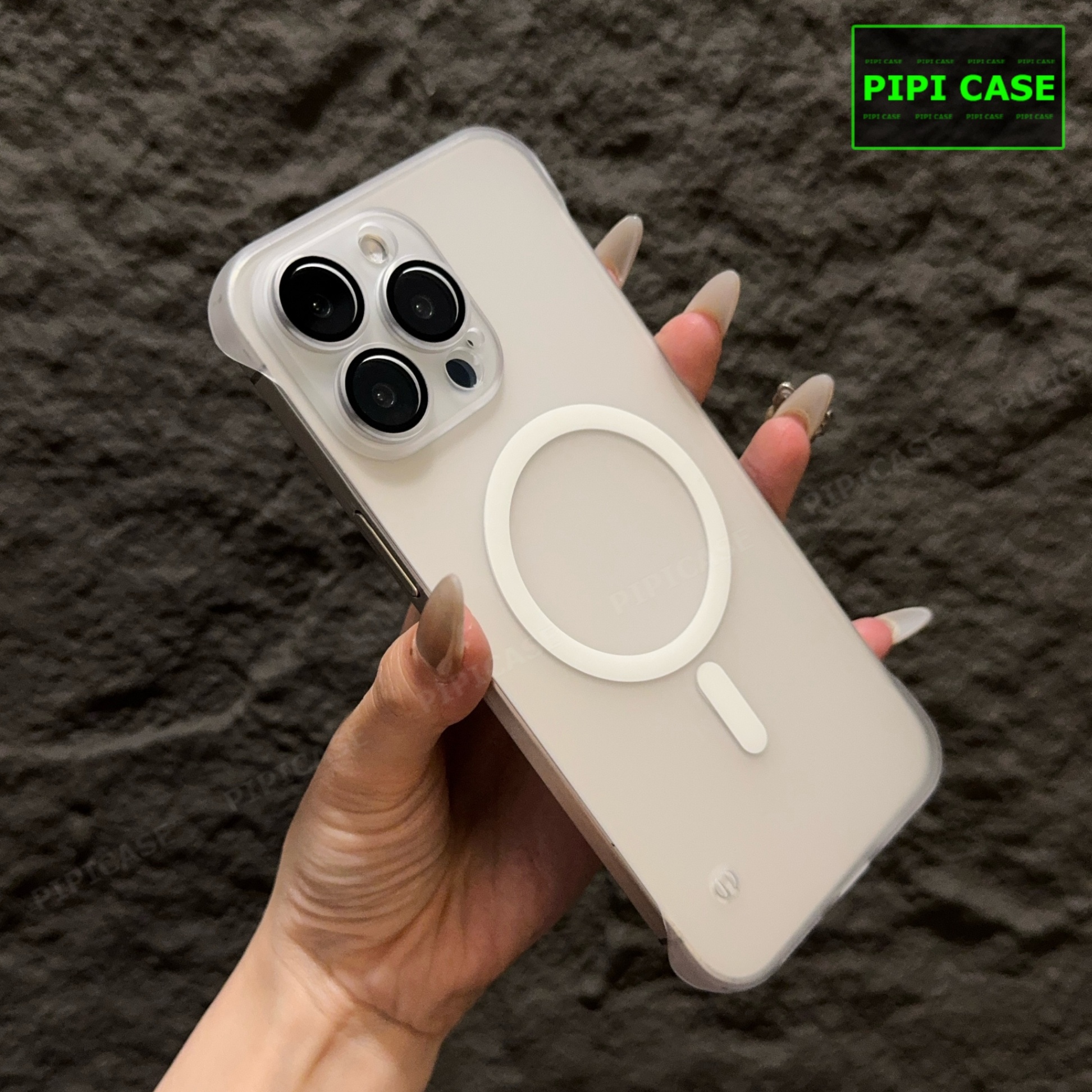 Ốp Lưng iPhone 15 Pro Max - Chicky - Trắng