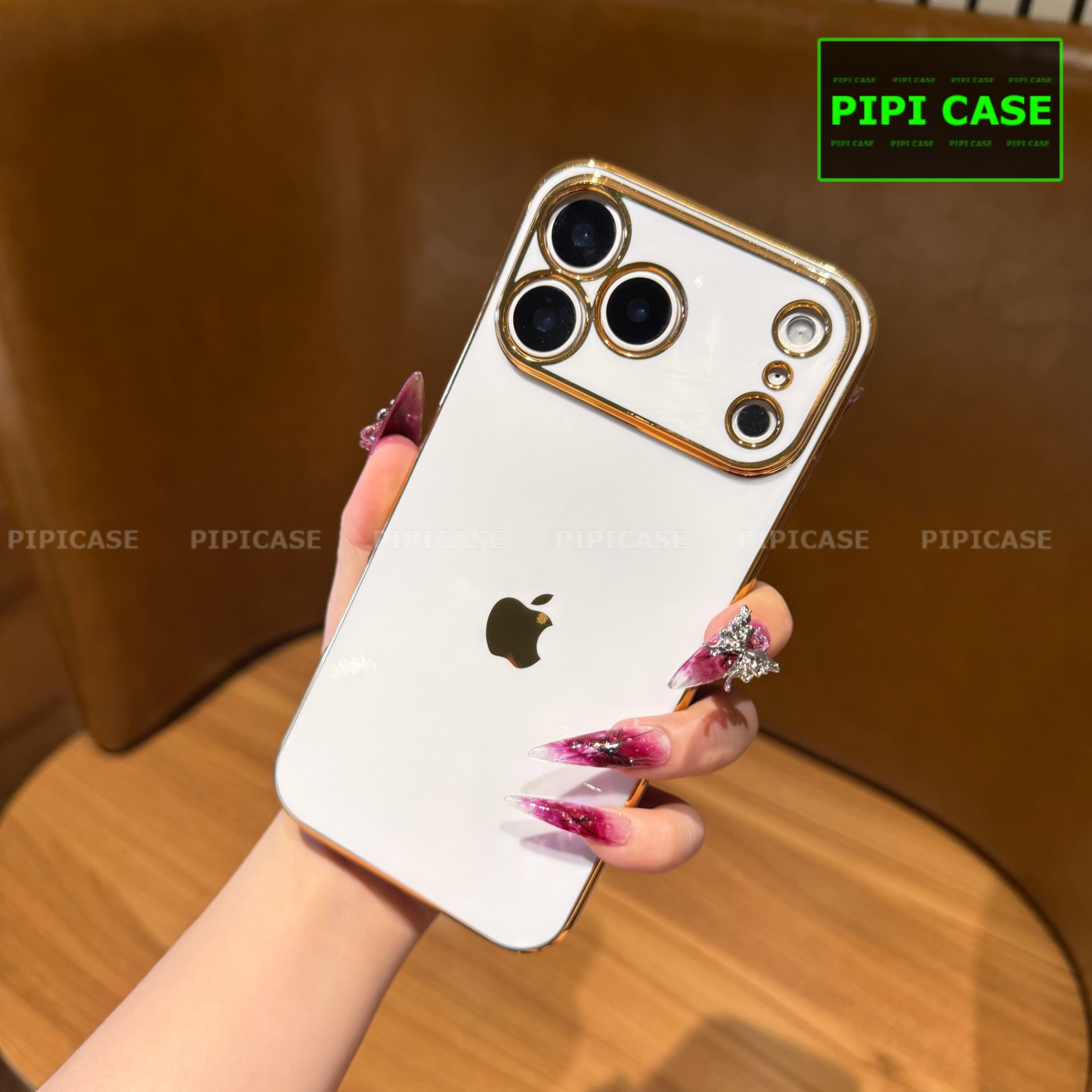 Ốp Lưng iPhone 17 Pro Max - Royal - Trắng