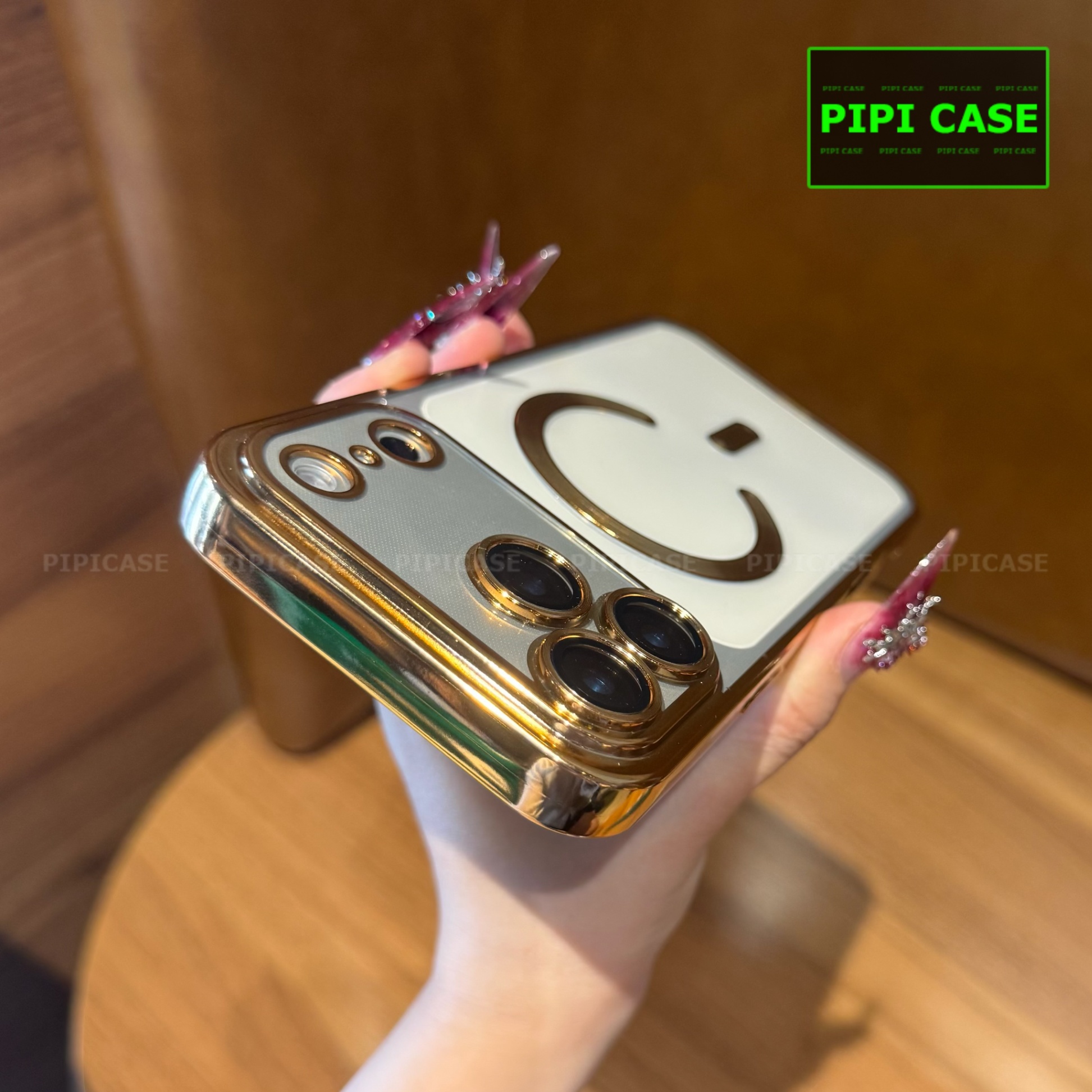 Ốp Lưng iPhone 17 Pro Max - VCA - Vàng