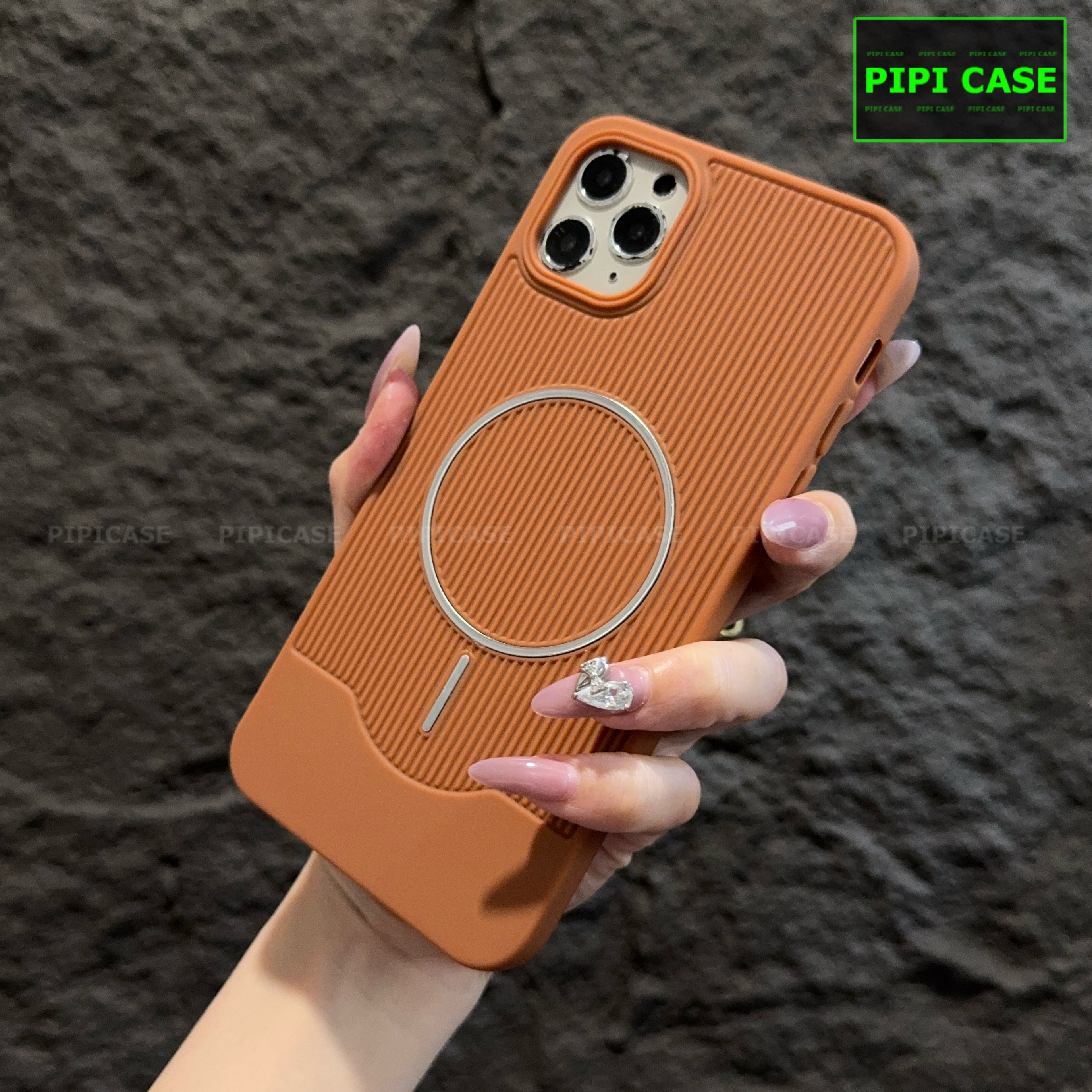 Ốp Lưng iPhone 11 Pro Max - USE - Nâu