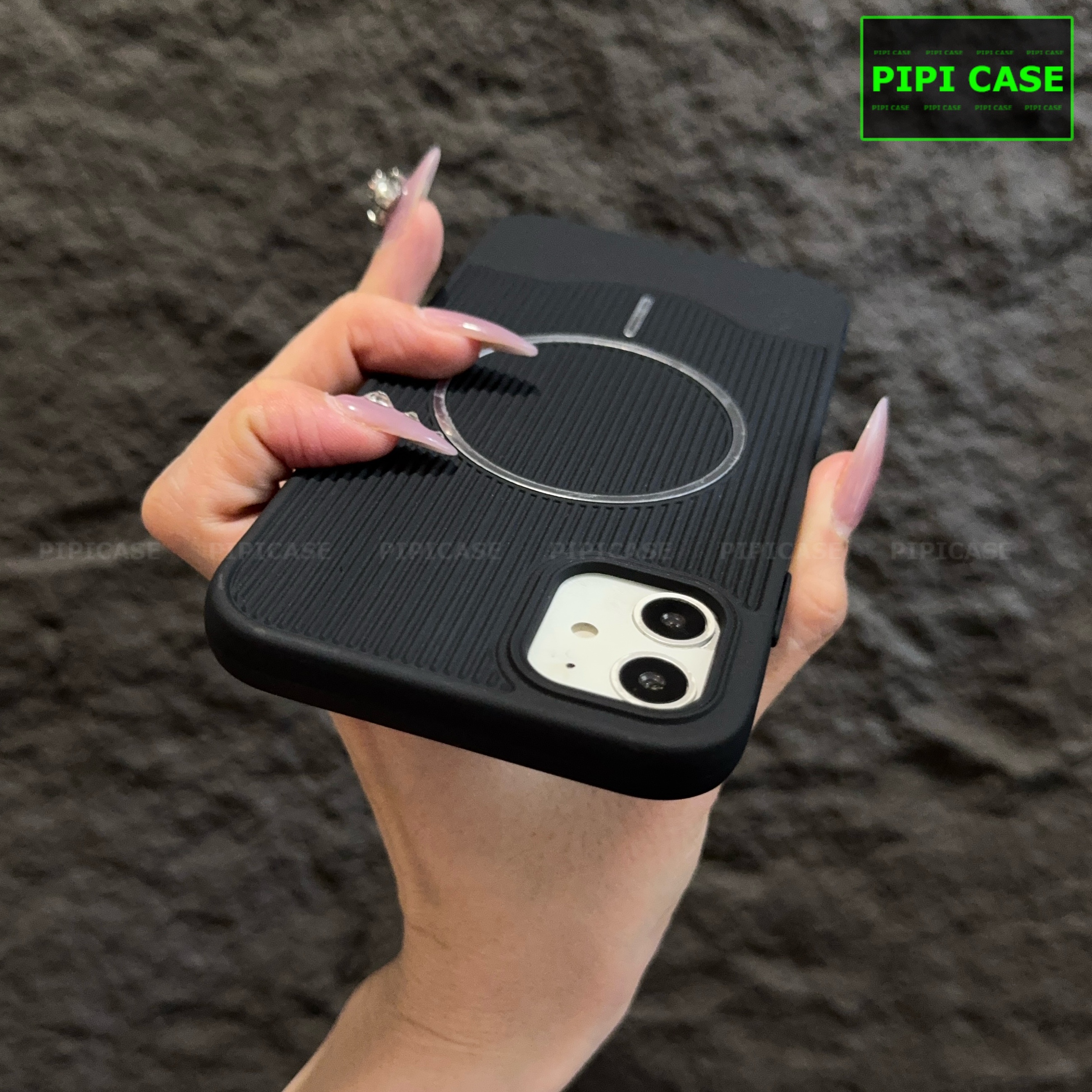 Ốp Lưng iPhone 11 - USE - Đen