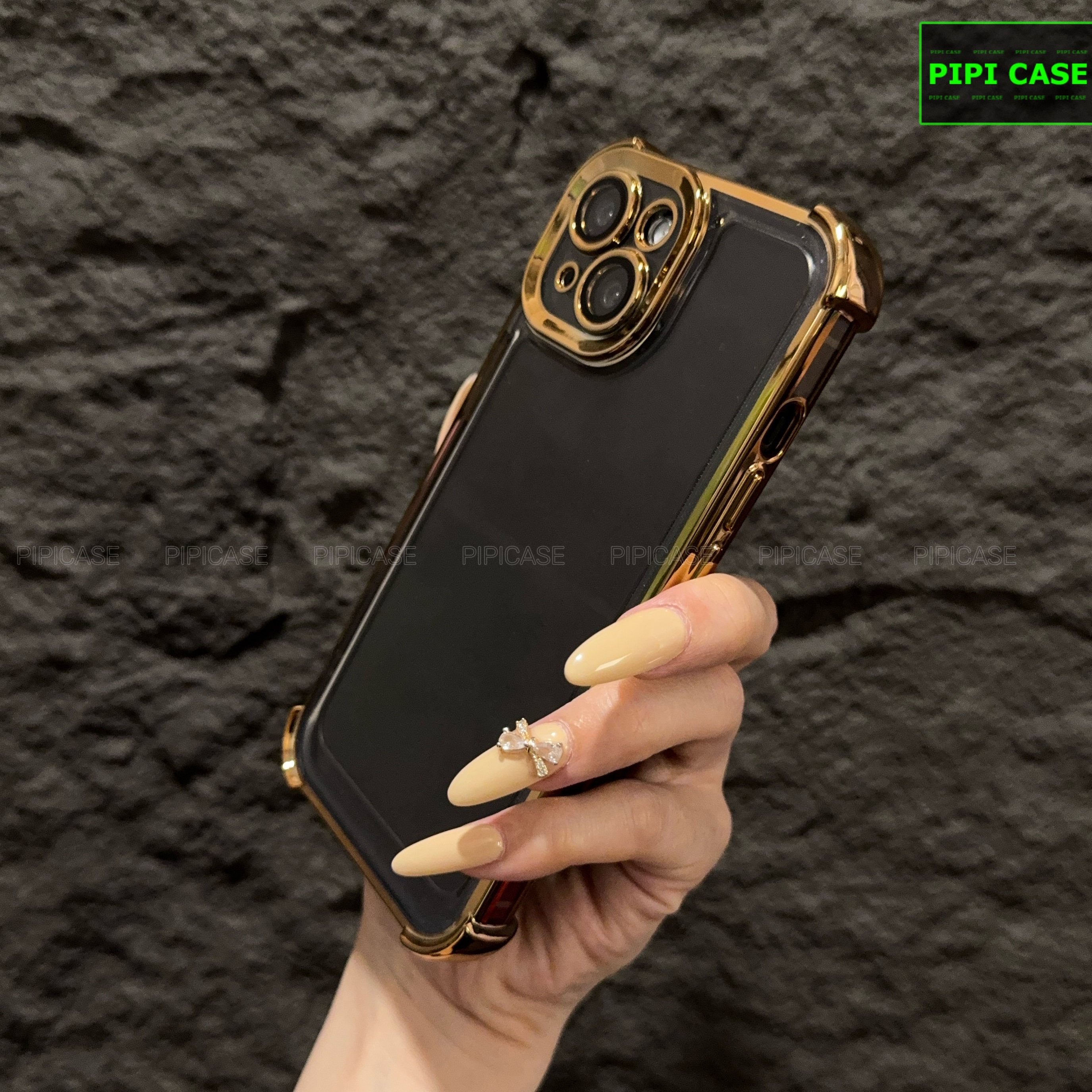 Ốp Lưng iPhone 14 - Gu - Vàng