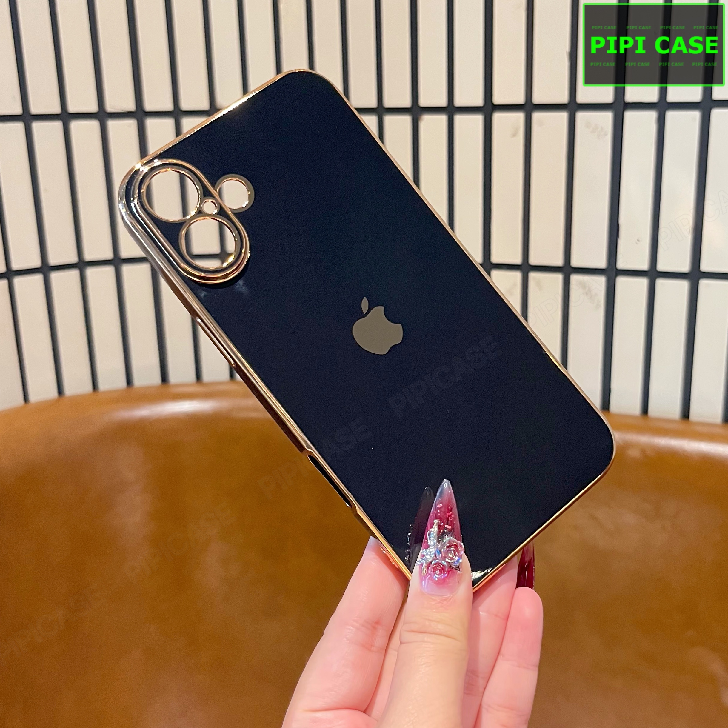 Ốp Lưng iPhone 16 Plus - Royal - Đen