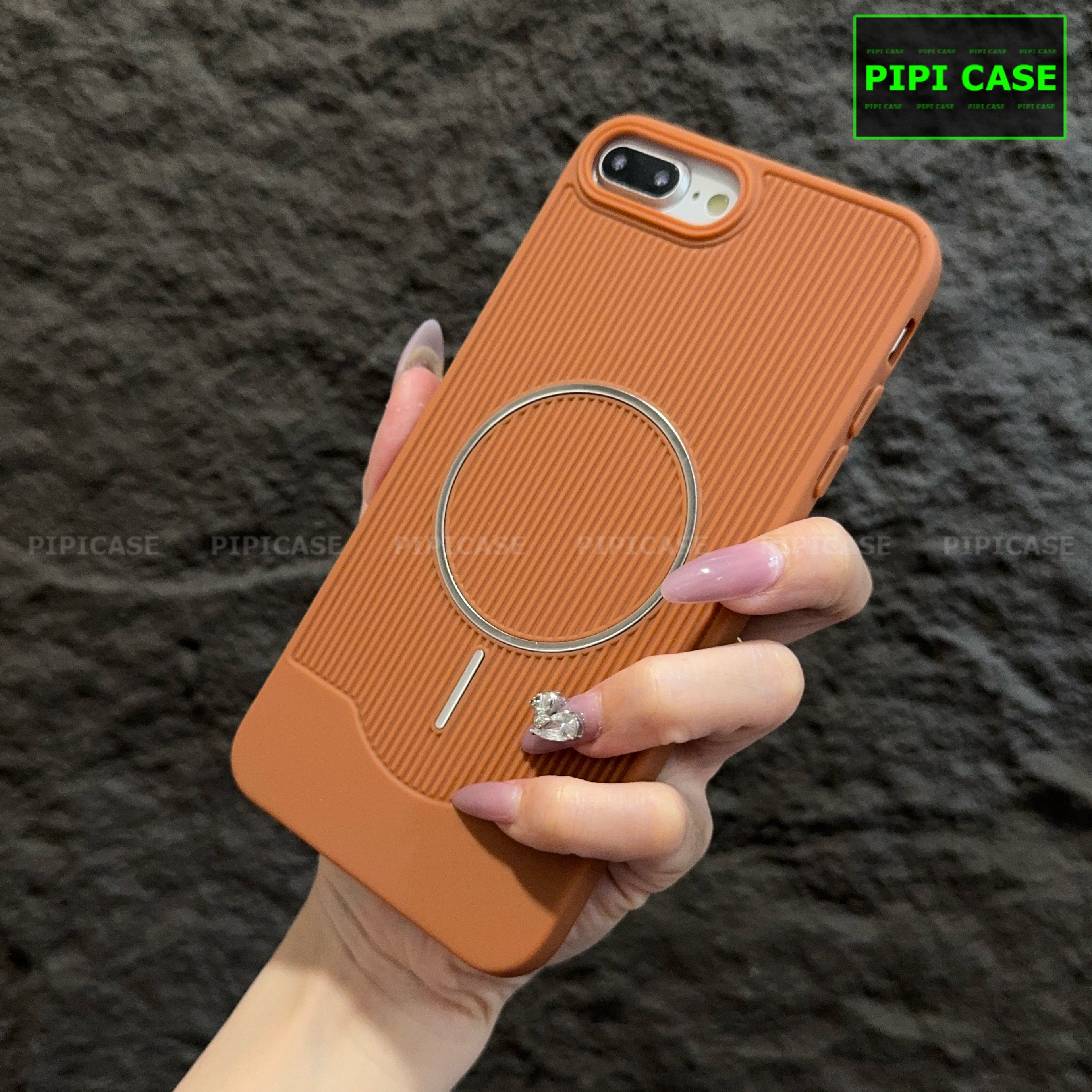 Ốp Lưng iPhone 7 Plus / 8 Plus - USE - Nâu