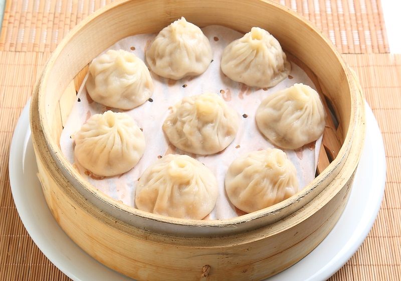 C232 Bánh bao nhỏ (có nước) 一品豐 小籠灌湯包 20pcs