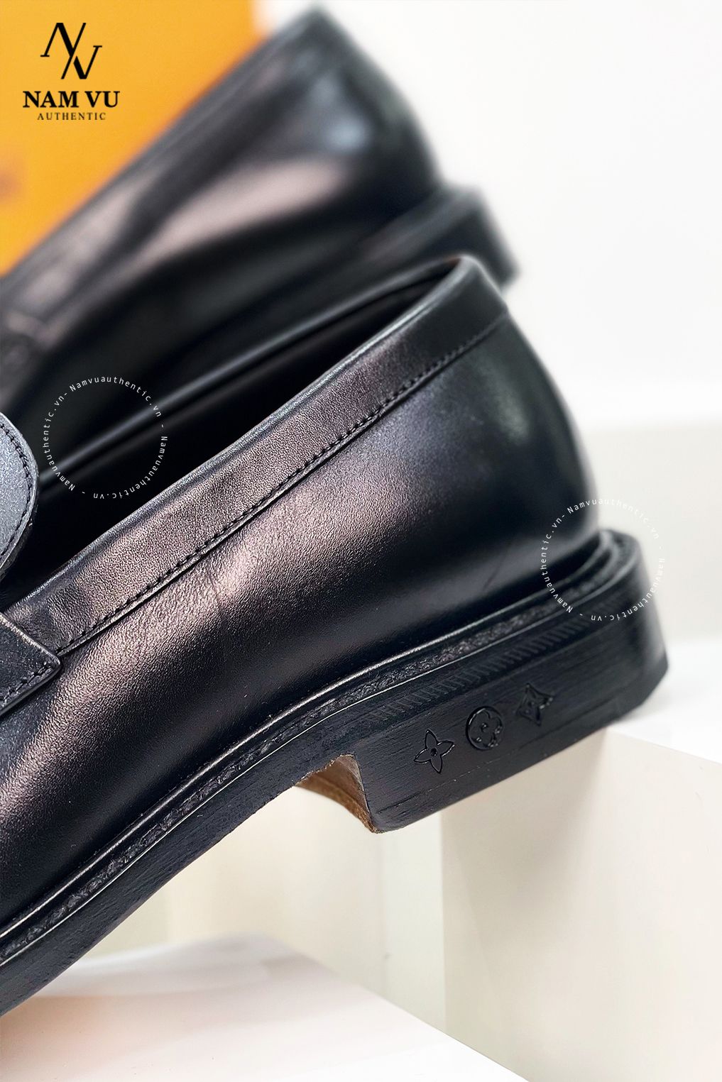 LFLV 1A9A9W VENDOME FLEX LOAFERS