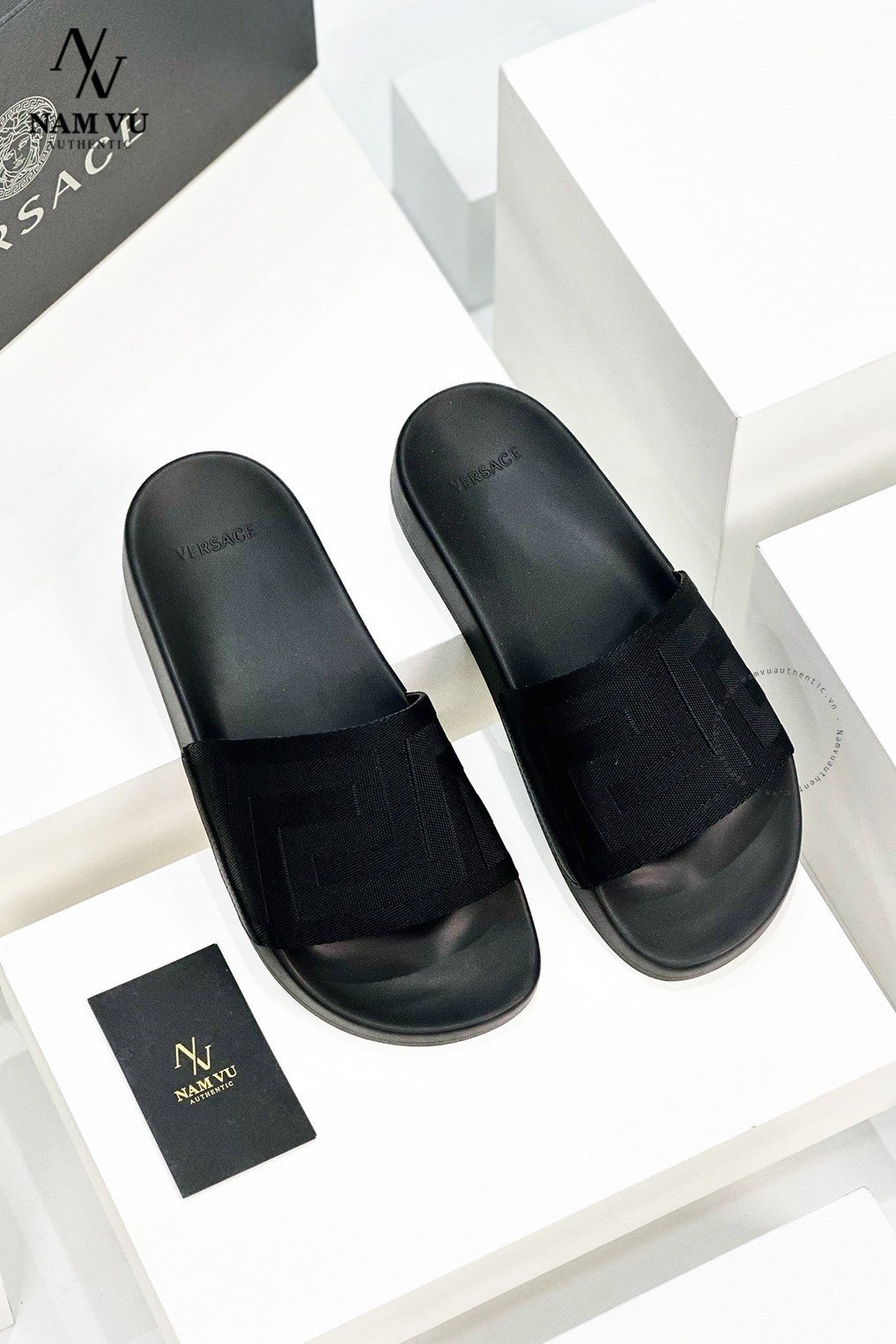 DVS vân versace all black