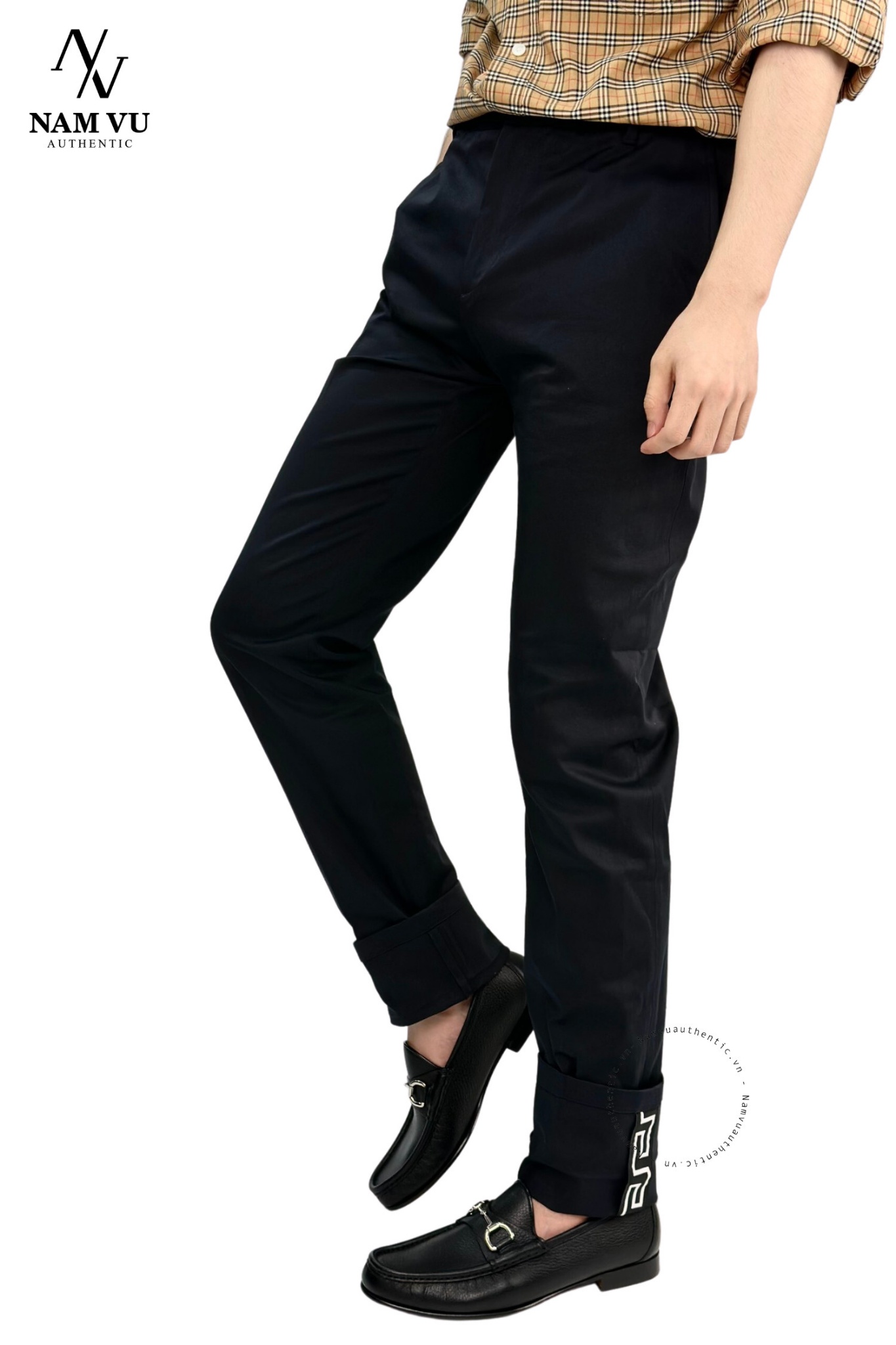 QKKVS Logo chữ versace kẻ gấu A88701