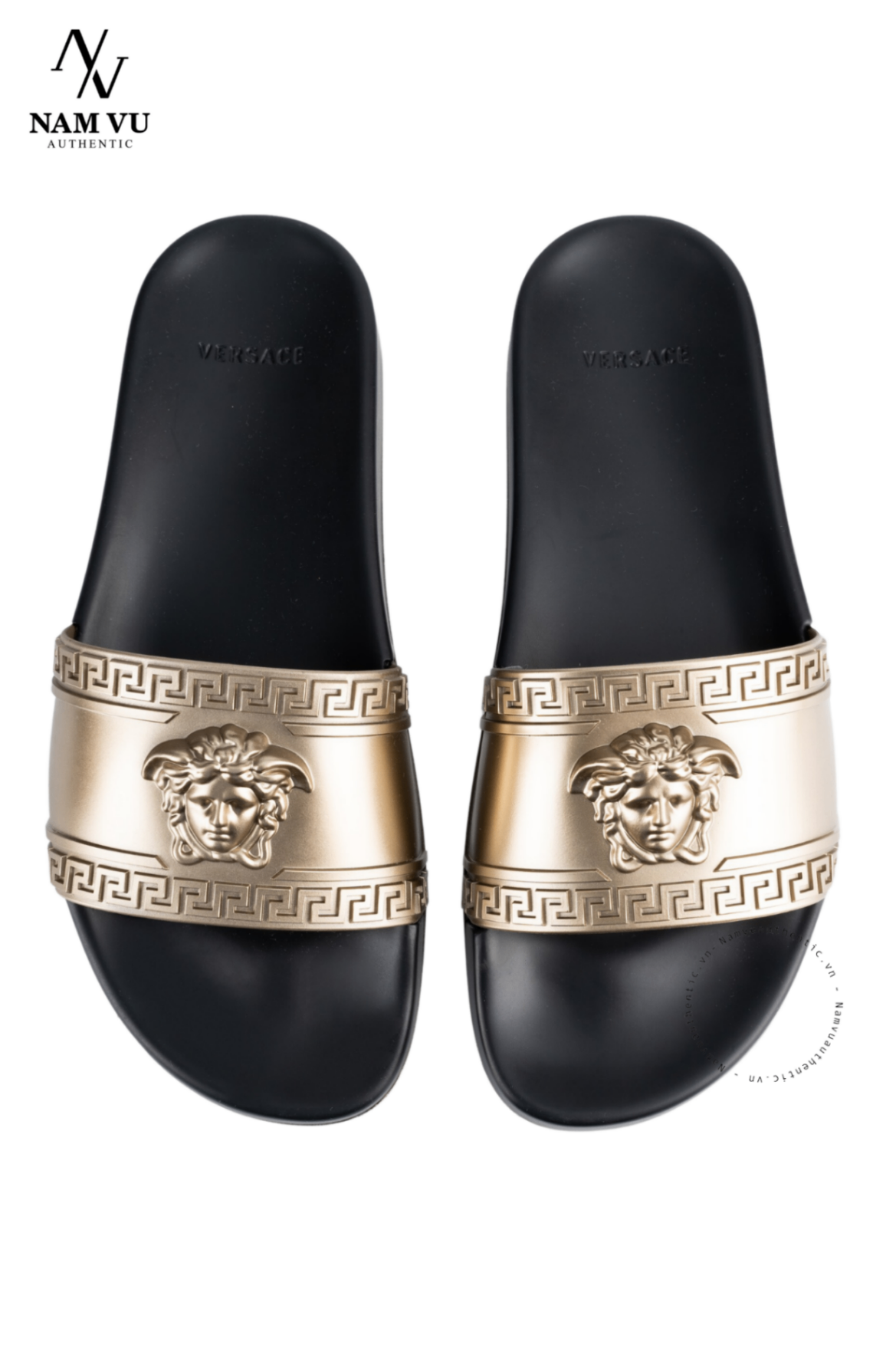 DVS versace quai gold logo medusa