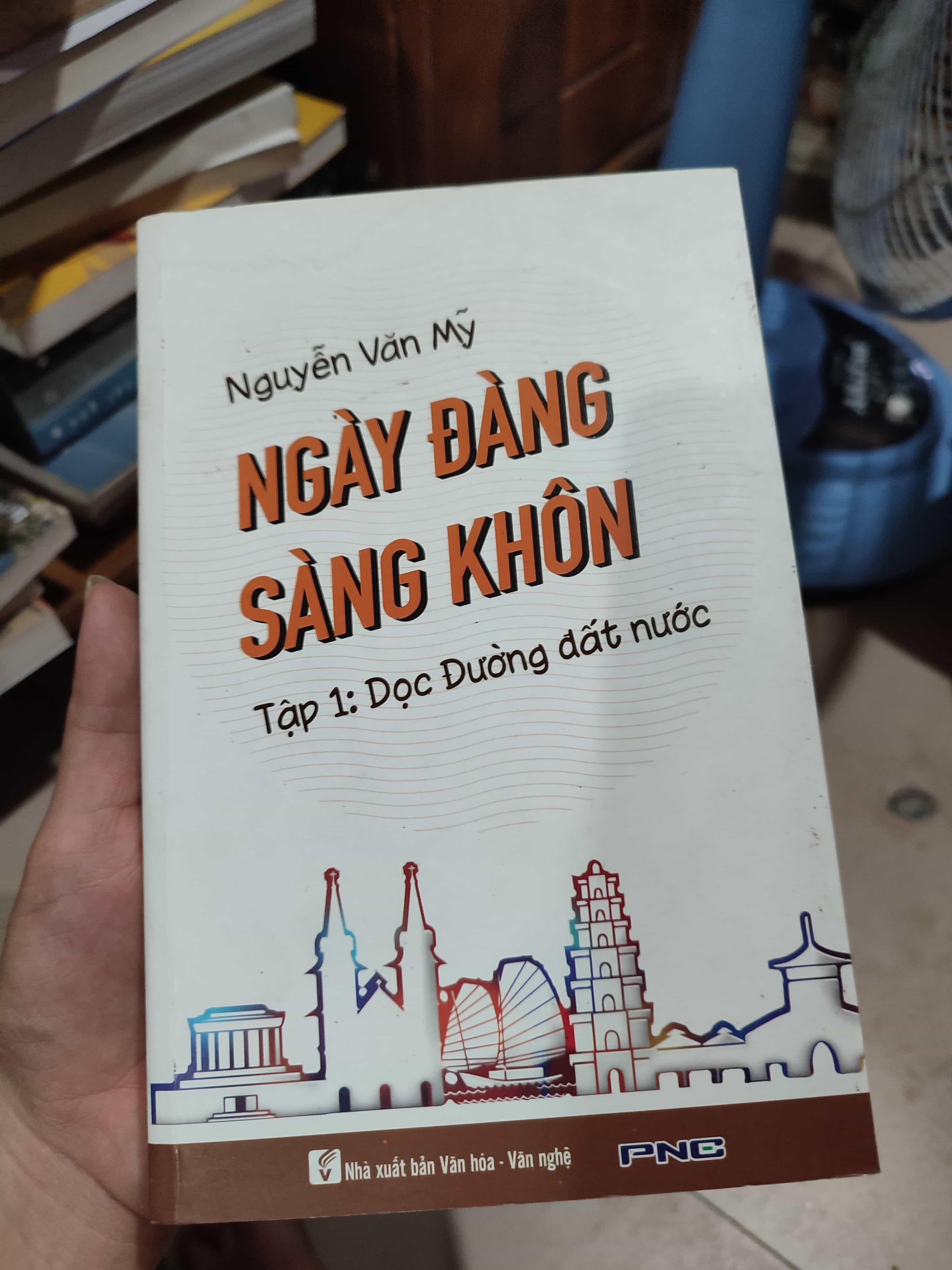 Ngày đàng sàng khôn tập 1 dọc đường đất nướcHPB.HCM01/03