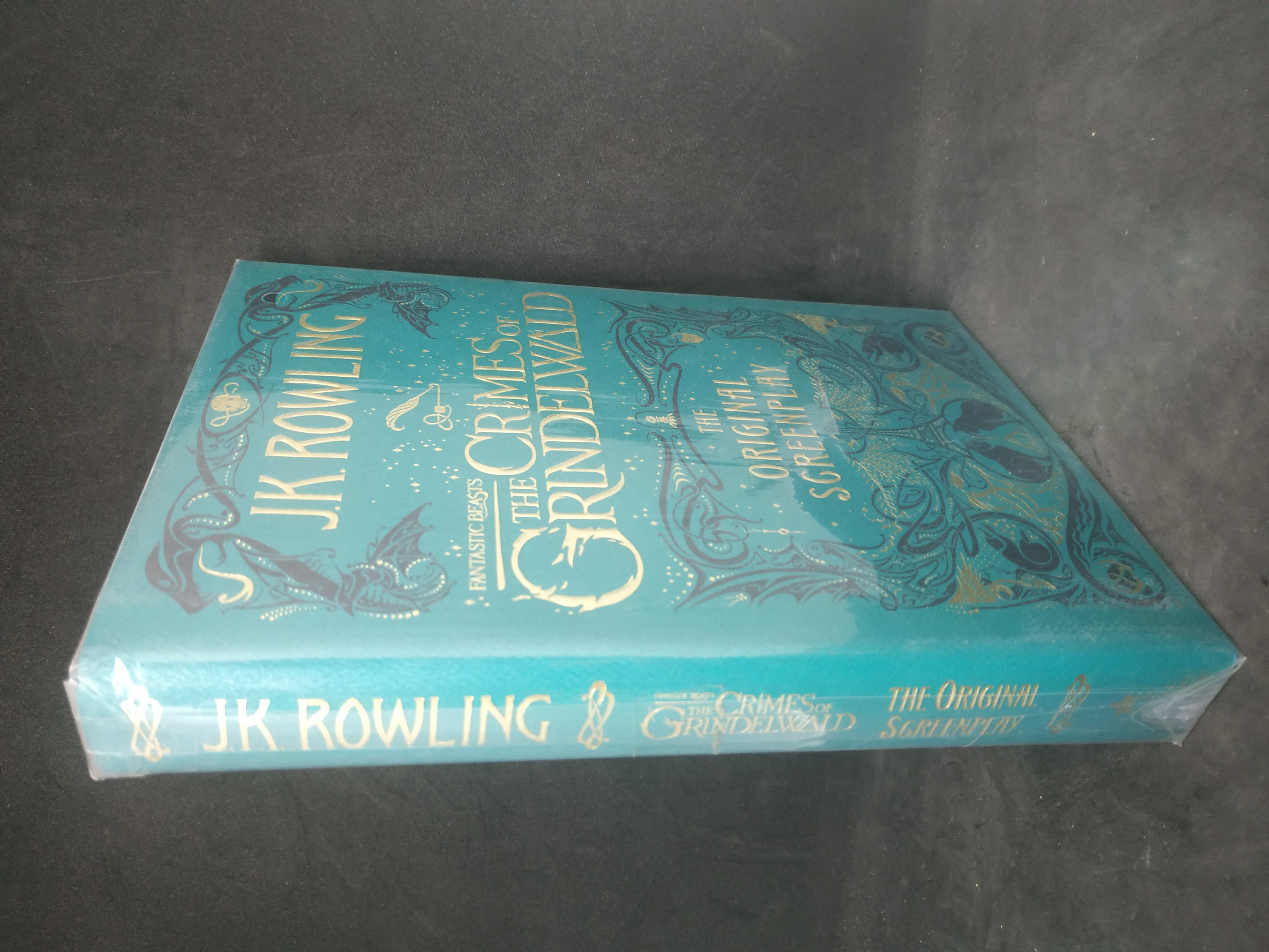 Fantastic Beasts The Crime of Grindelwald J.K.Rowling mới 100% HCM0802