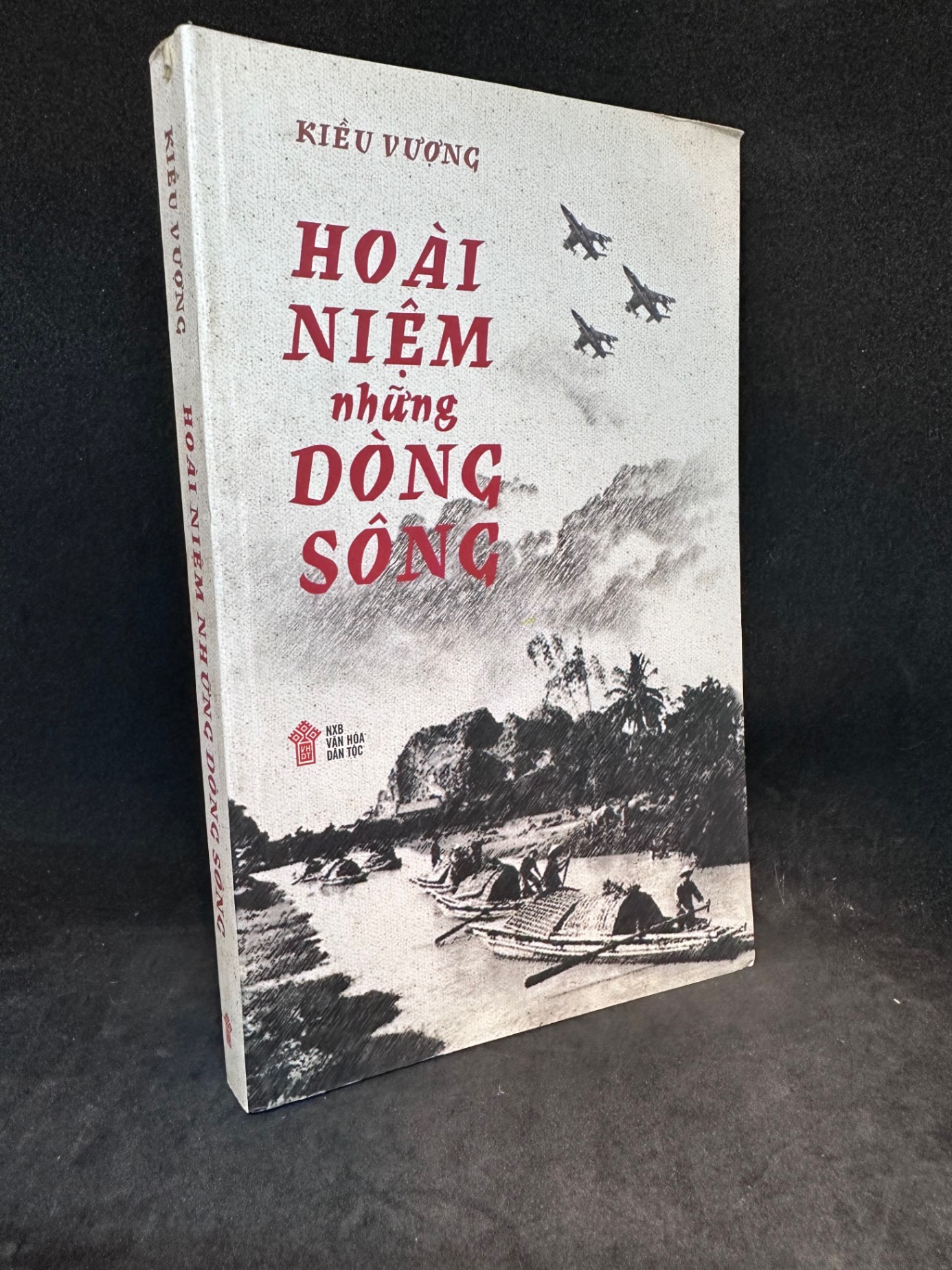 Hoài niệm những dòng sông Kiều Vượng Mới 90% SBM1502