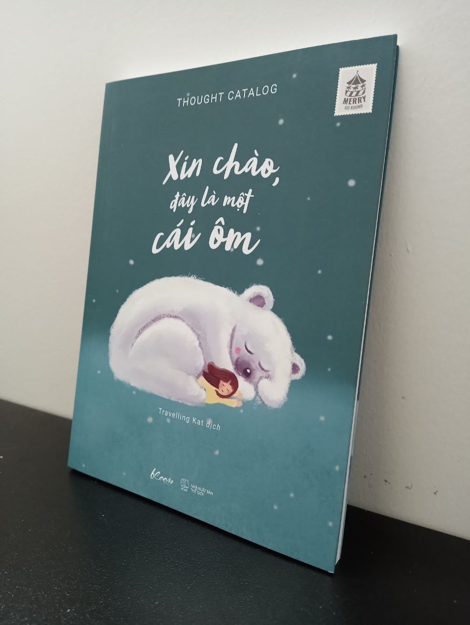 Xin Chào, Đây Là Một Cái Ôm Thought Catalog New 100% HCM.ASB2702