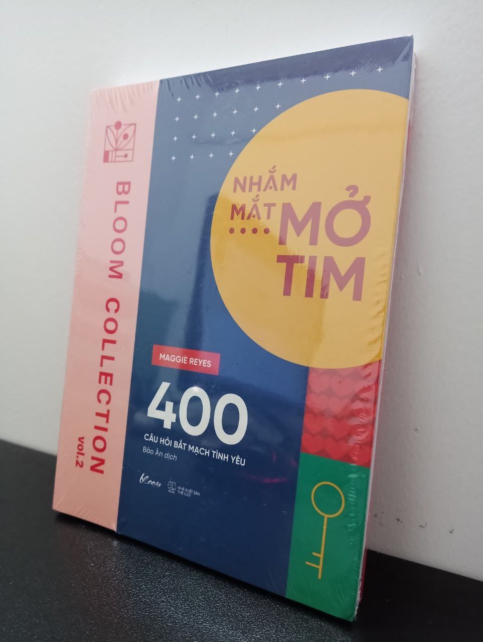 Nhắm Mắt - Mở Tim: 400 Câu Hỏi Bắt Mạch Tình Yêu Maggie Reyes New 100% HCM.ASB2702