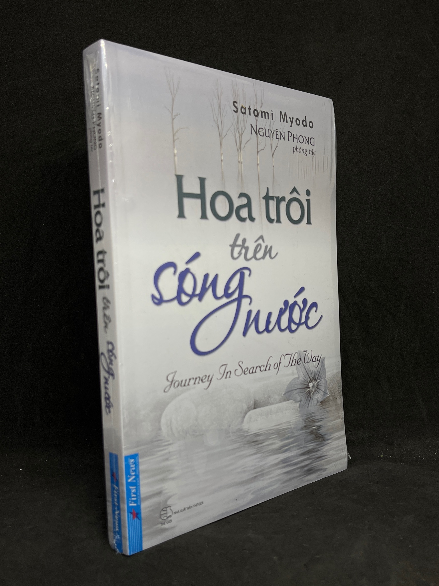 Hoa Trôi Trên Sóng Nước - Satomi Myodo [Nguyên Phong phóng tác] new 100% HCM.ASB1105