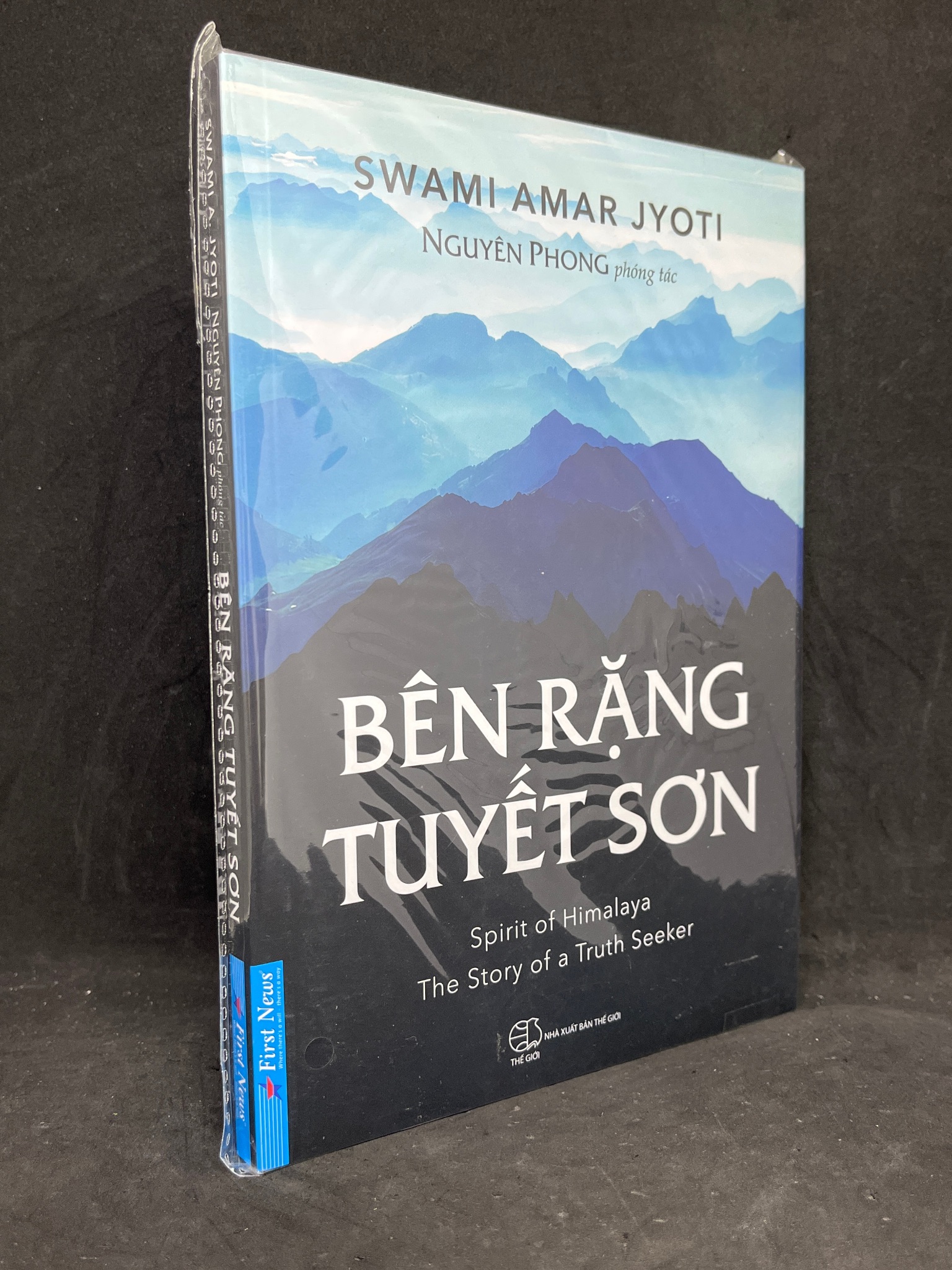 Bên Rặng Tuyết Sơn - Nguyên Phong [phóng tác] new 100% HCM.ASB1205