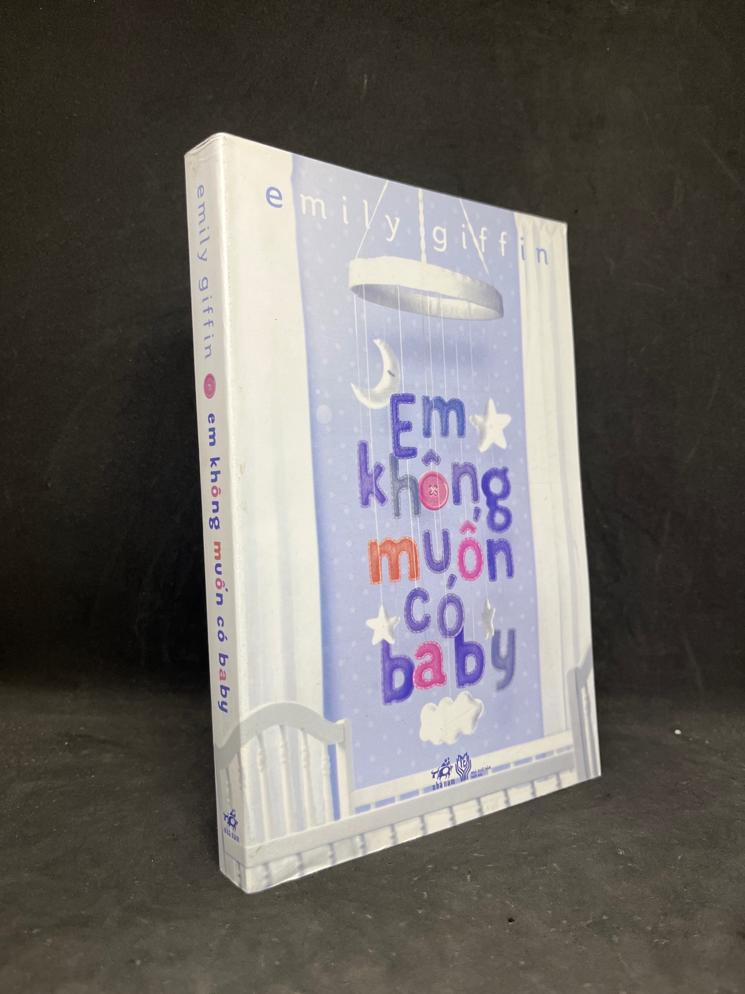 Em Không Muốn Có Baby - Emily Giffin new 90% HCM0906