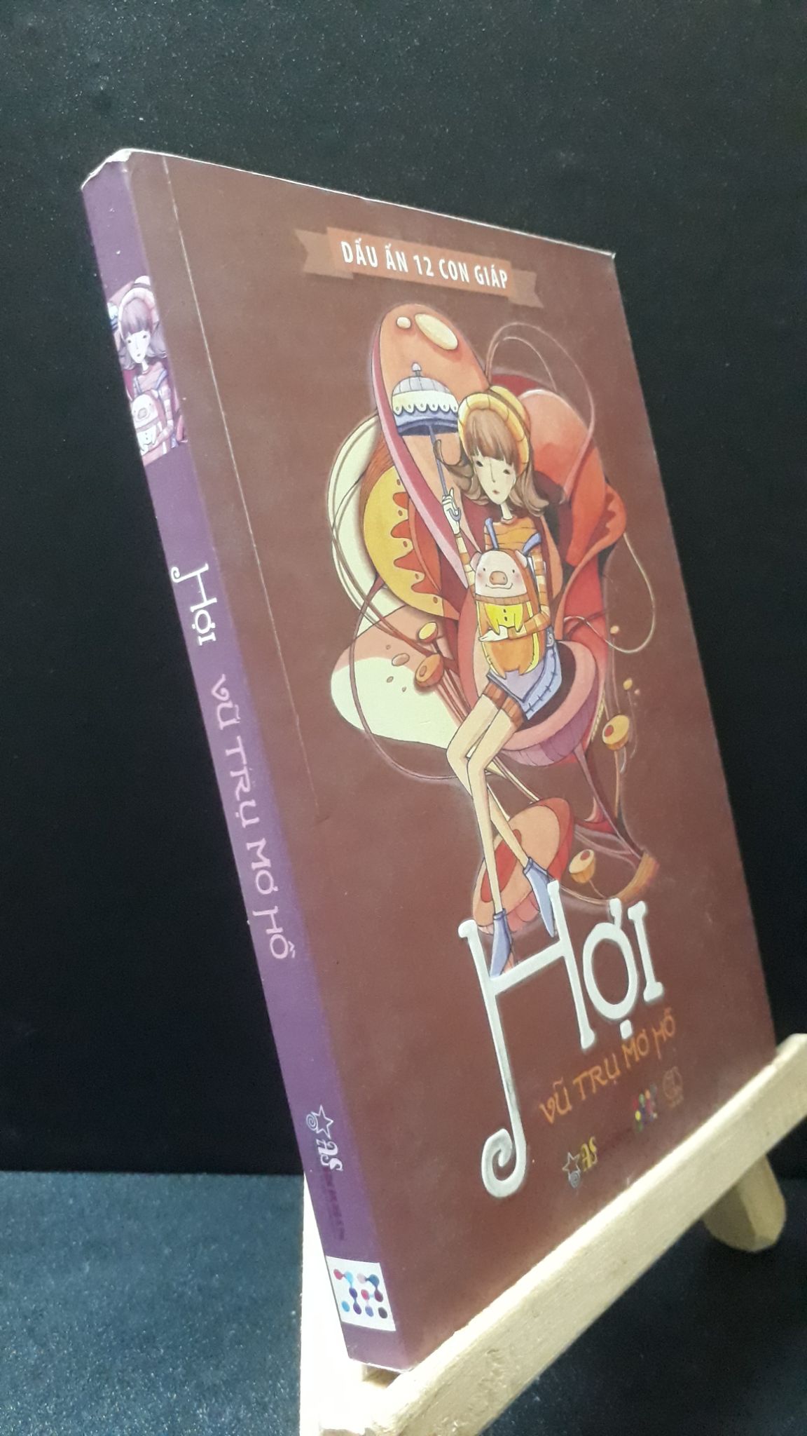 Hợi vũ trụ mơ hồ 2014 - Asbook new 80% HPB.HCM1906