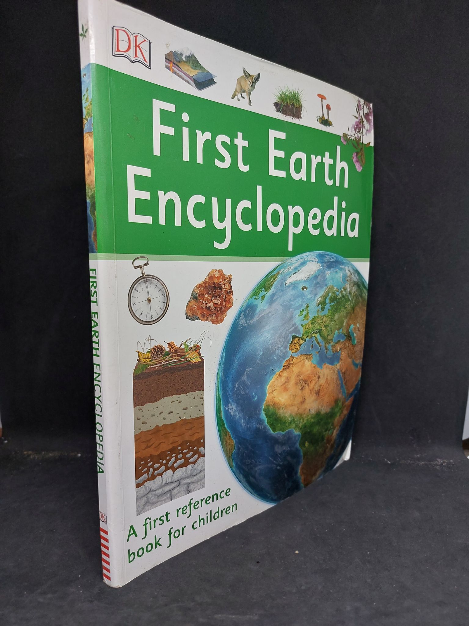 First earth Encyclopedia mới 90% sách in màu HCM1007