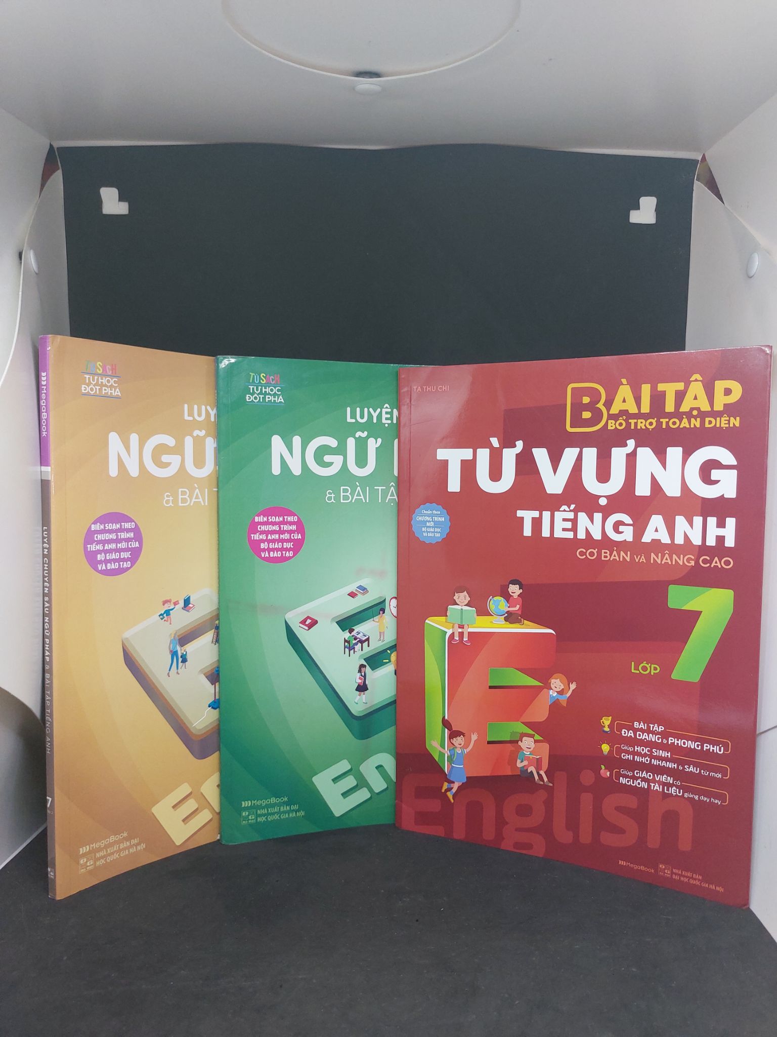 Combo luyện chuyên sâu ngữ pháp từ vựng và bài tập tiếng Anh lớp 7 mới 90% HCM2707