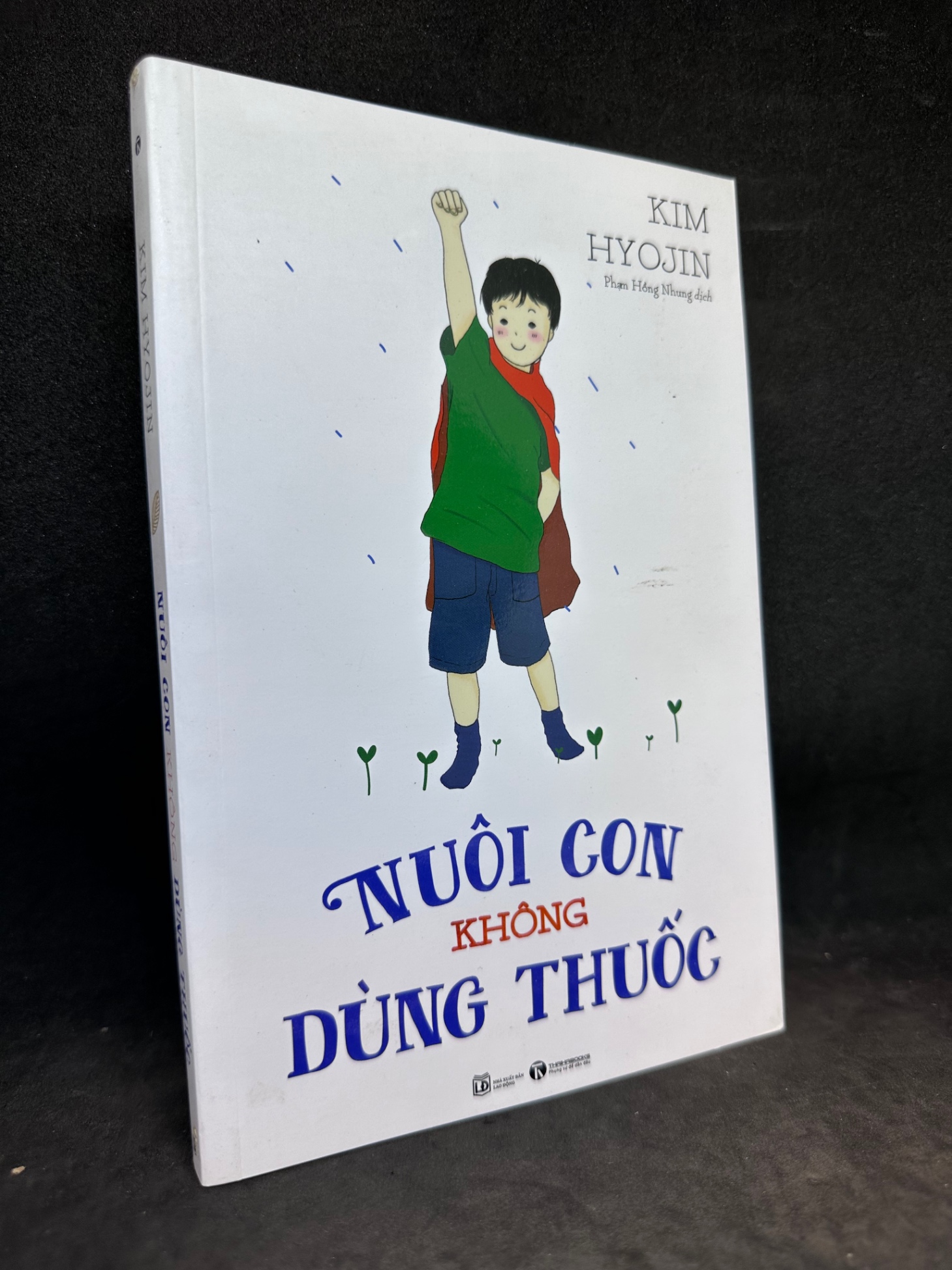 Nuôi con không dùng thuốc, Kim Hyojin. Mới 90% SBM0709