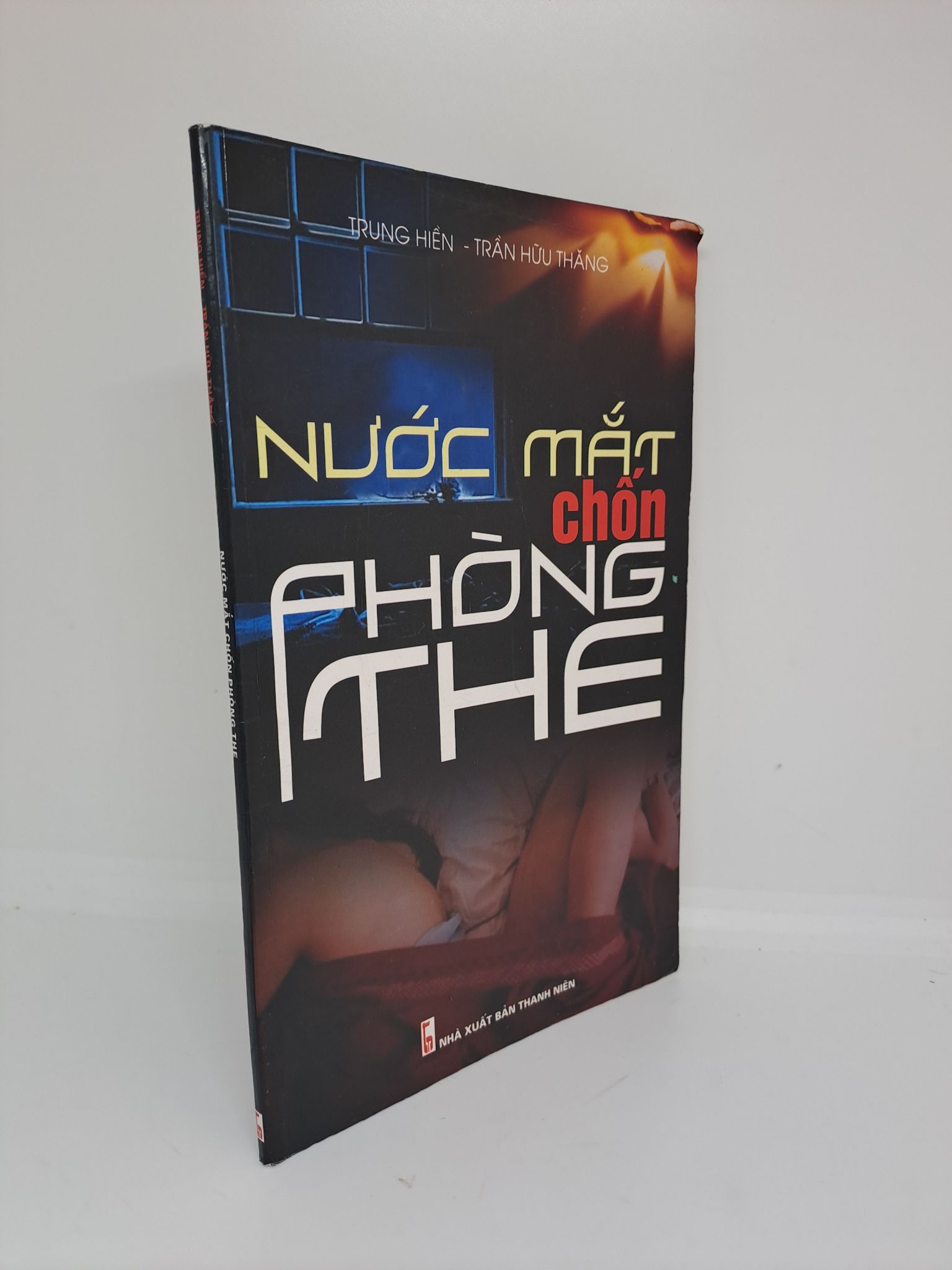 Nước mắt chốn phòng the Trung Hiền 2007 mới 80% bị ẩm HCM.ANTQ1409