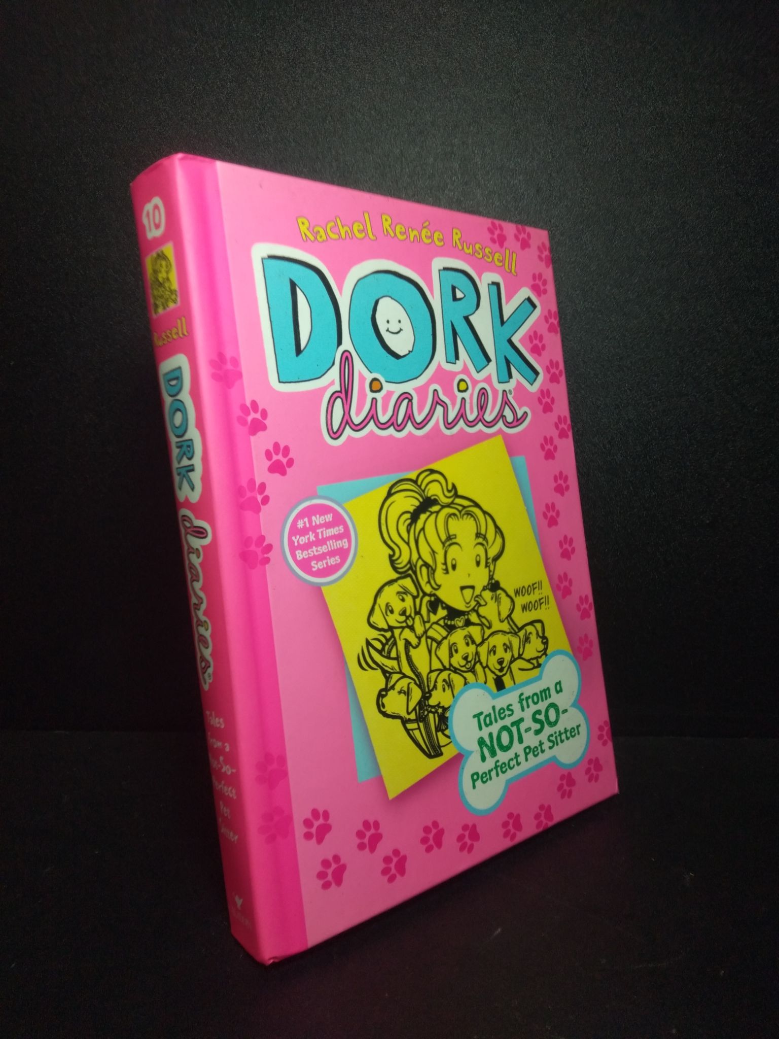 Dork diaries Tales from a Not-so perfect pet sitter Russell mới 90% HCM1910