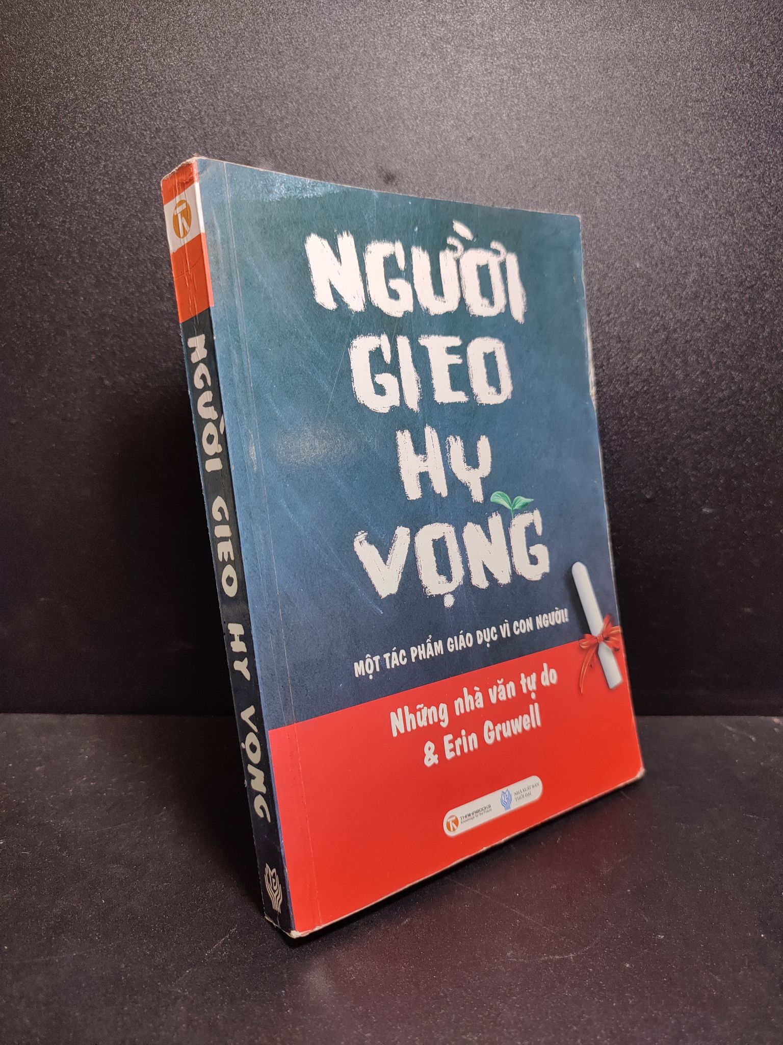 Người gieo hy vọng 2011 mới 85% bẩn nhẹ HPB.HCM3010