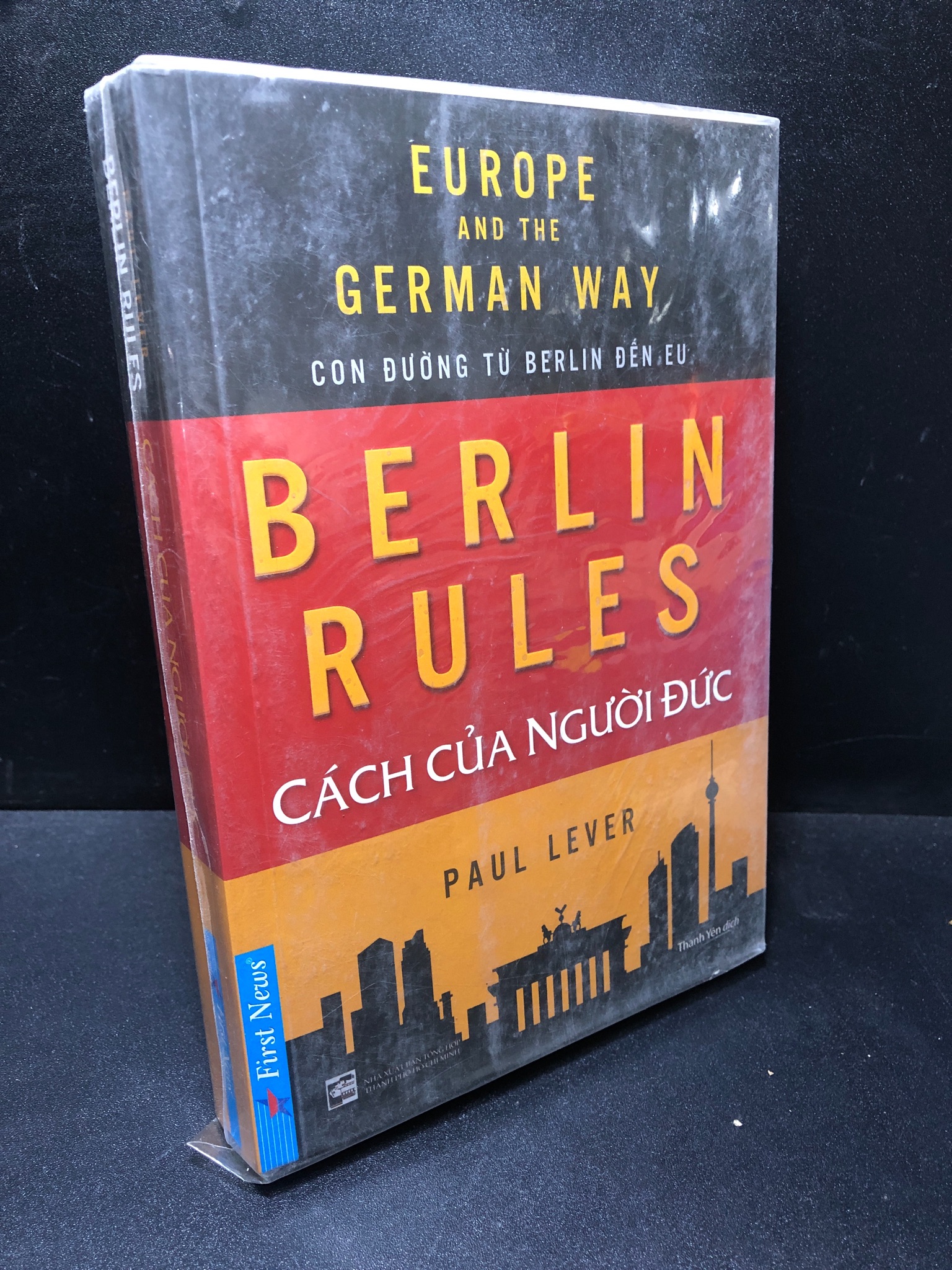 Cách của người Đức Paul Lever Berlin Rules mới 80% ố nhẹ HPB.HCM0611