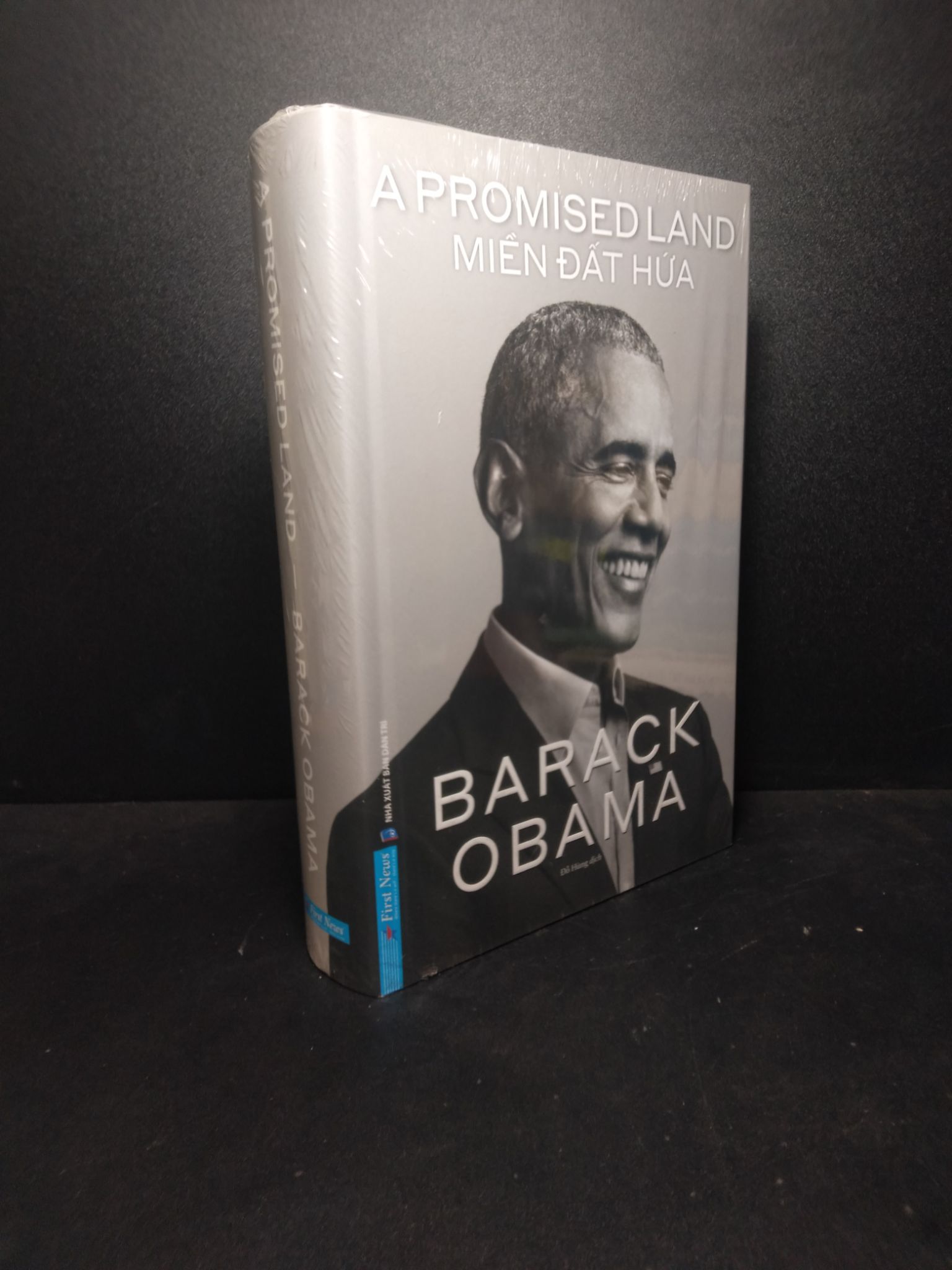 Miền đất hứa Barack Obama bìa cứng new 100% HCM.LP0711