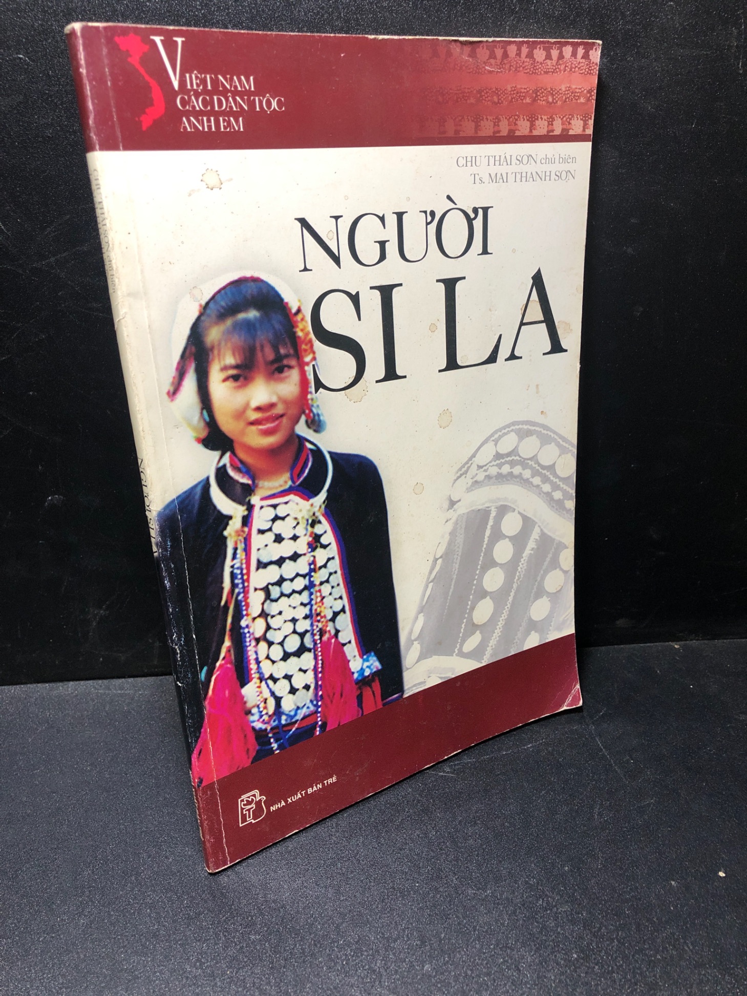 Người Si La năm 2005 mới 70% ố bẩn bìa HPB.HCM1611