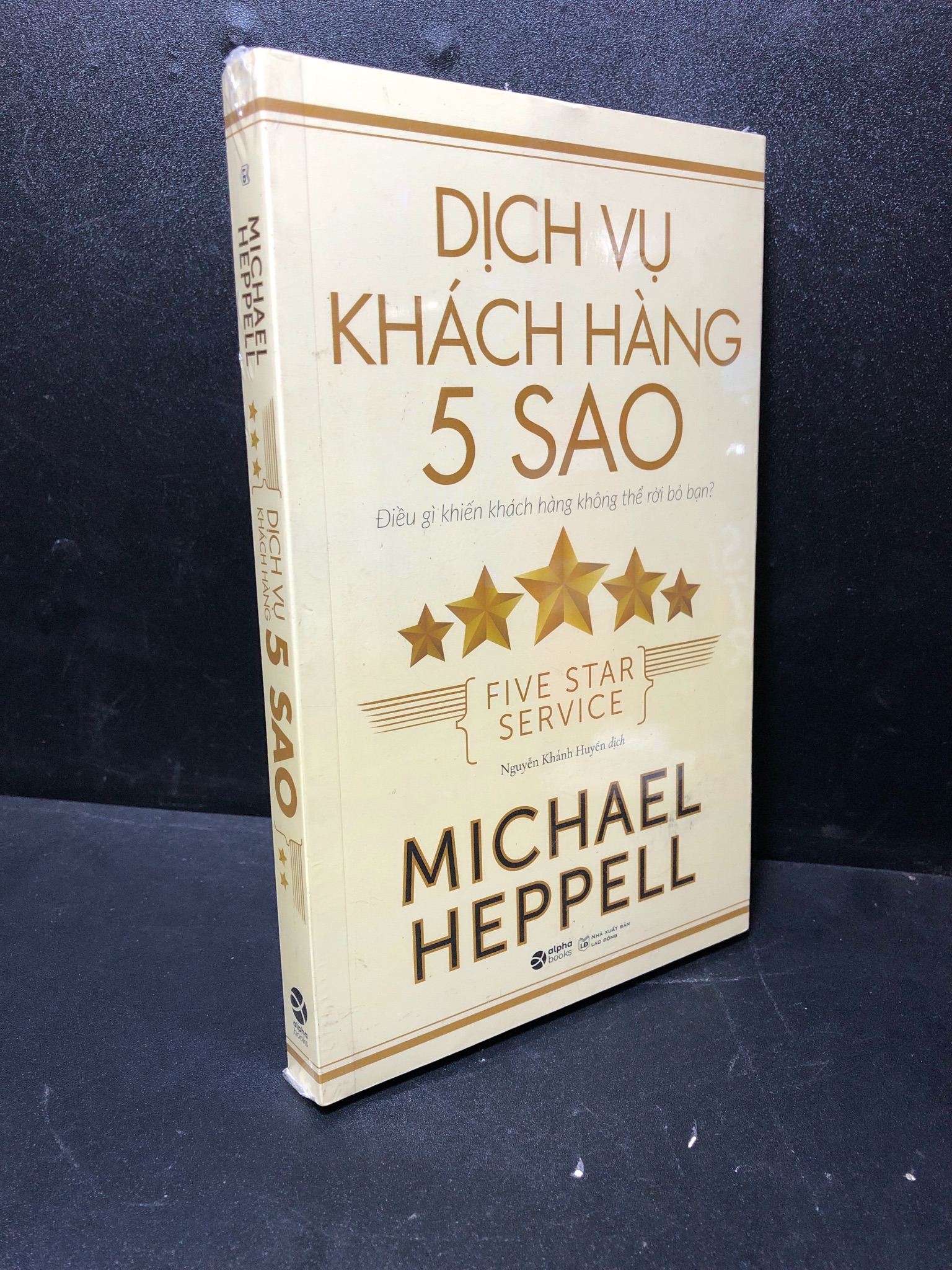 Dịch vụ khách hàng 5 sao Michael Heppell mới 90% nguyên seal HPB.HCM2011