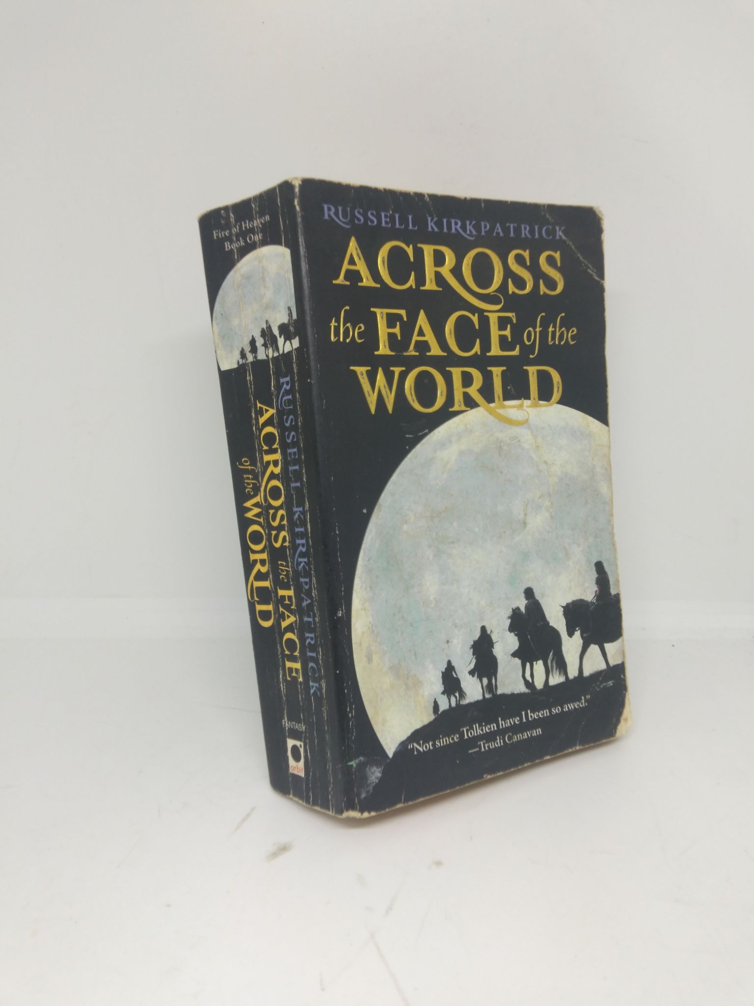 Across the Face of the world Russell Kirkpatrick mới 80% ố HCM2711