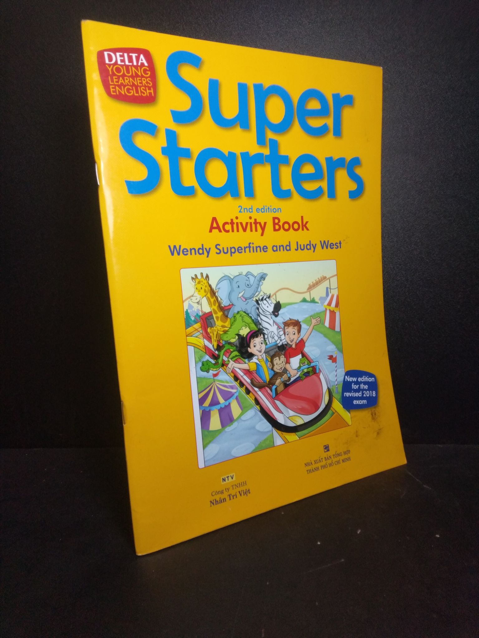 Super starters 2nd edition Activity Book Wendy Superfine and Judi West năm 2020 mới 80% bẩn nhẹ HCM0212