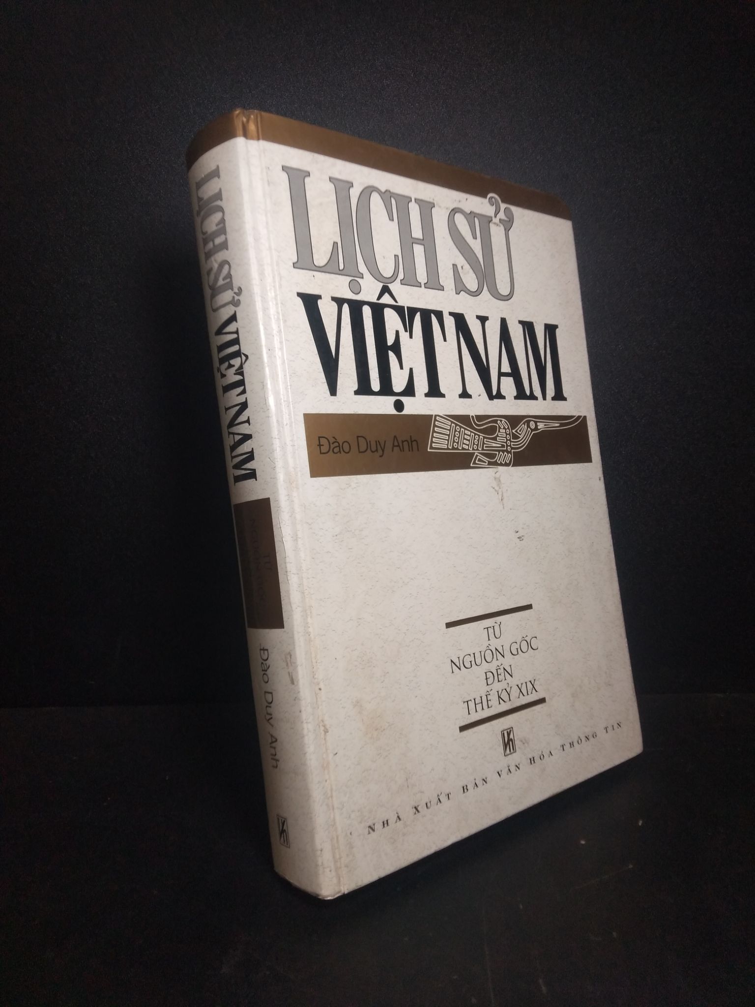 Lịch sử Việt Nam Đào Duy Anh (bìa cứng) năm 2002 mới 80% ố có chữ ký HCM0612