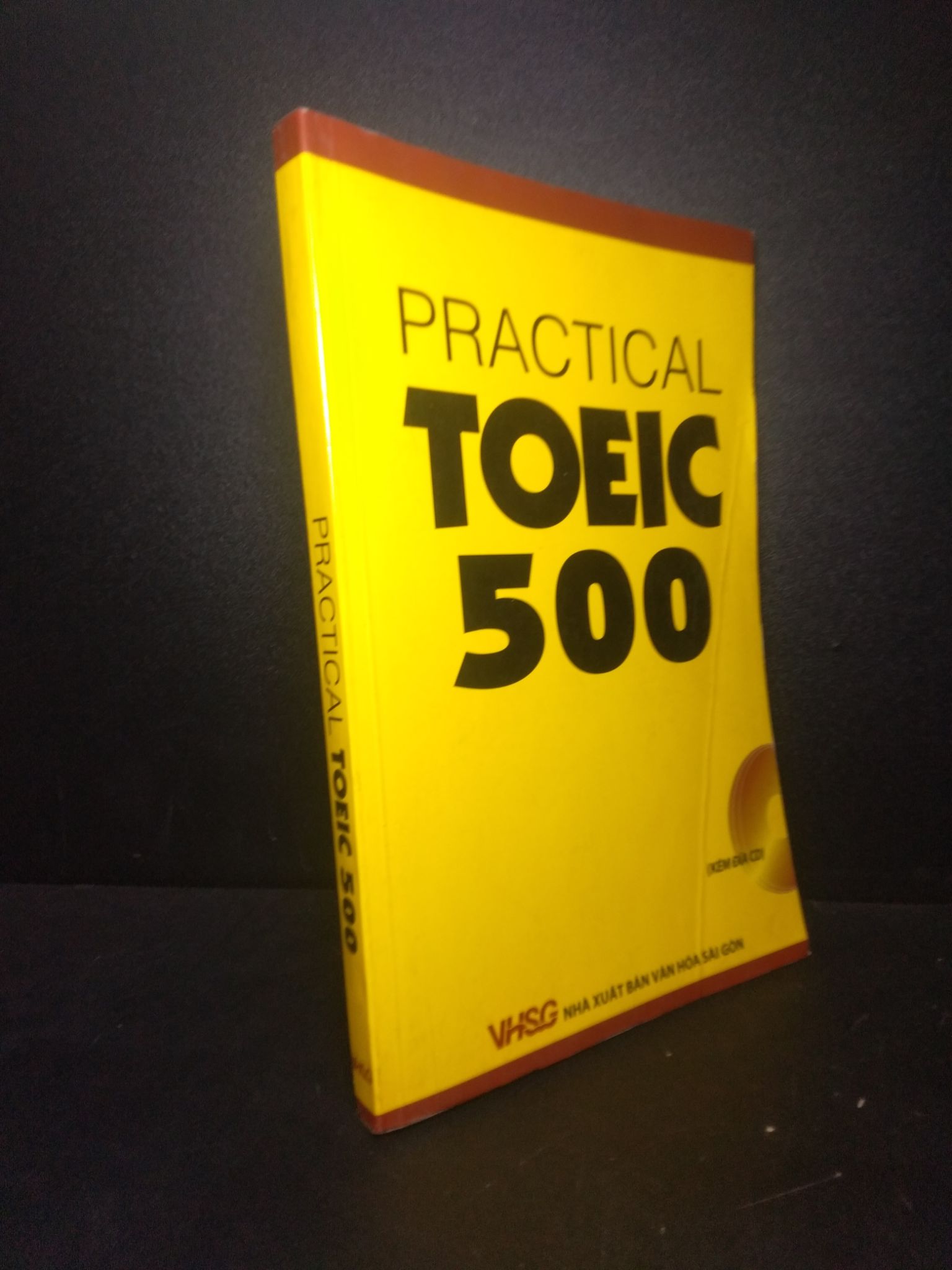 Practical Toeic 500 năm 2009 mới 80% ố nhẹ có mộc đỏ HCM.TN0612