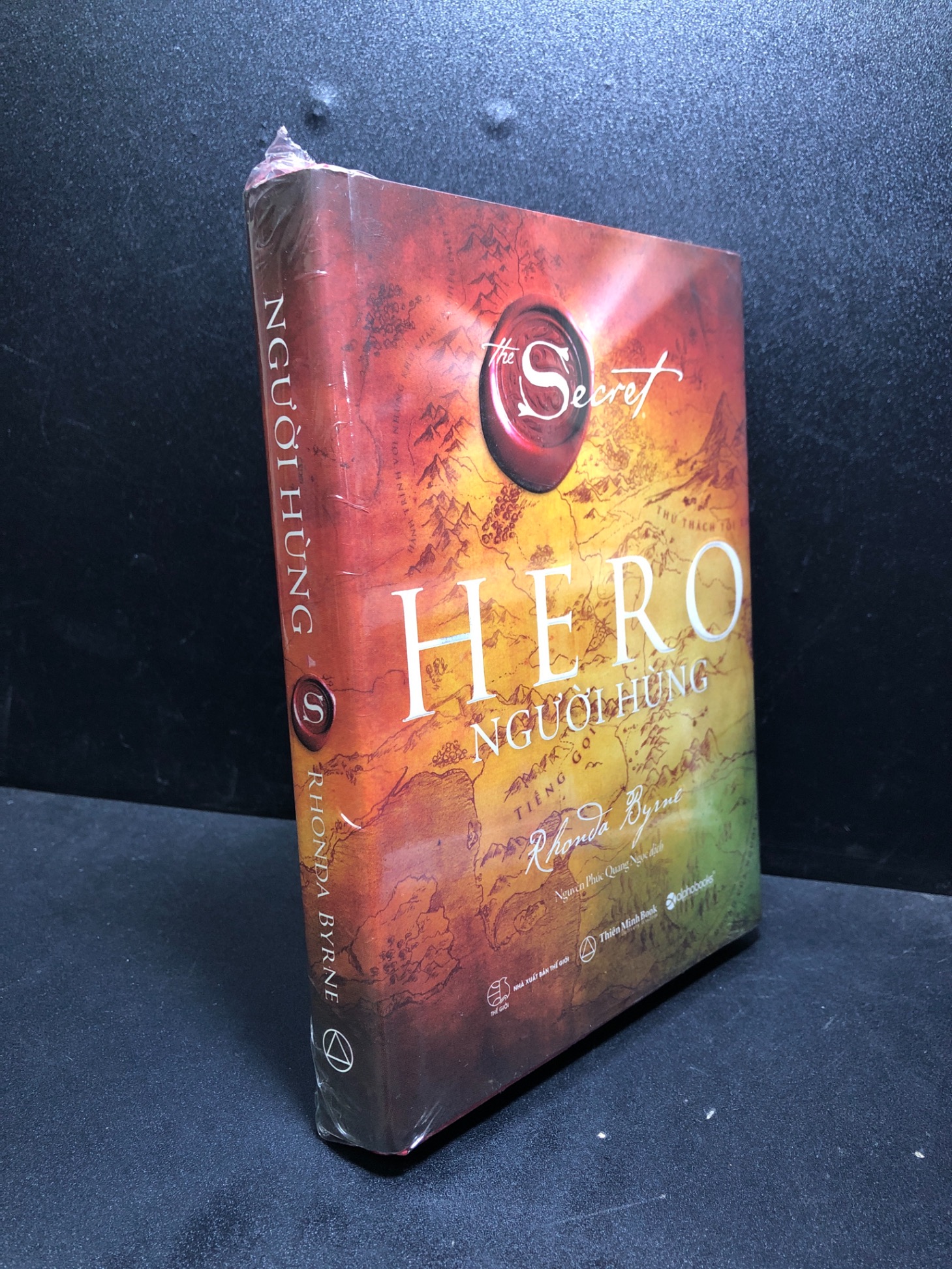 Người hùng Rhonda Byrne bìa cứng new 100% HCM.ASB0201 tâm lý , kỹ năng , khám phá