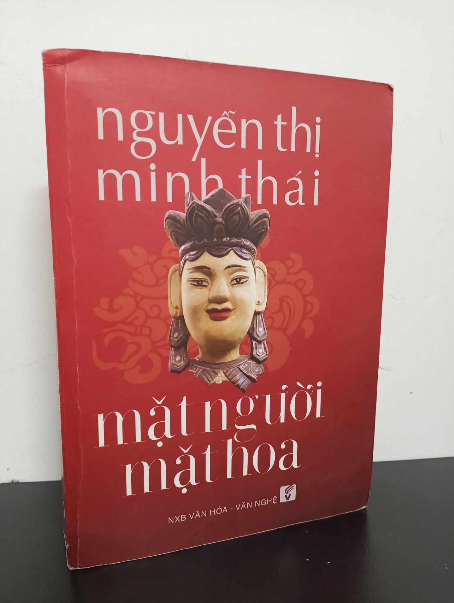 Mặt Người Mặt Hoa - Nguyễn Thị Minh Thái New 80% HCM.ASB0901