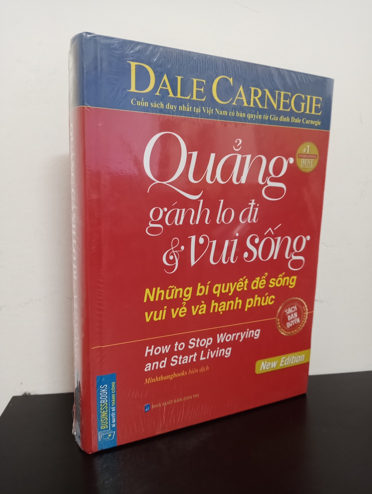 Quẳng Gánh Lo Đi Và Vui Sống - Những Bí Quyết Để Sống Vui Vẻ Và Hạnh Phúc (Tái Bản 2020) (Bìa Cứng) - Dale Carnegie New 100% HCM.ASB2501